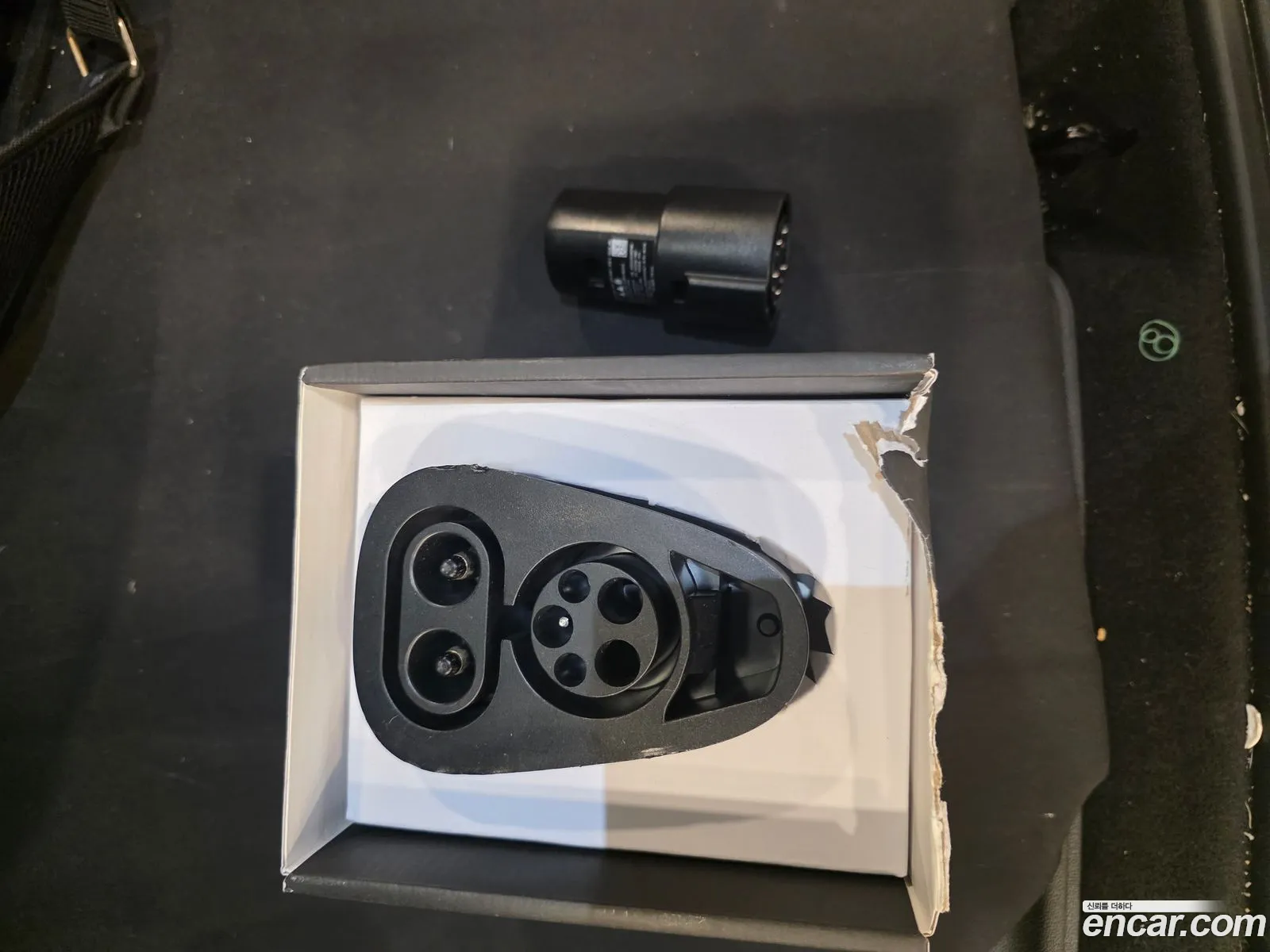 Tesla Model Y 2025 — 3