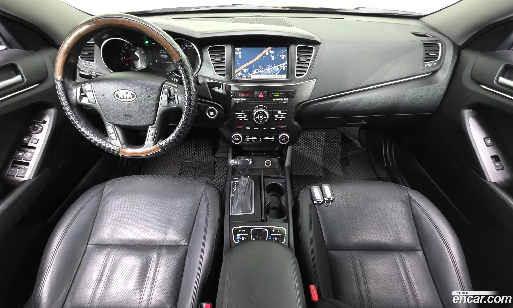 Kia The Prestige K7 2012 KNALM418BCA098589 — 19