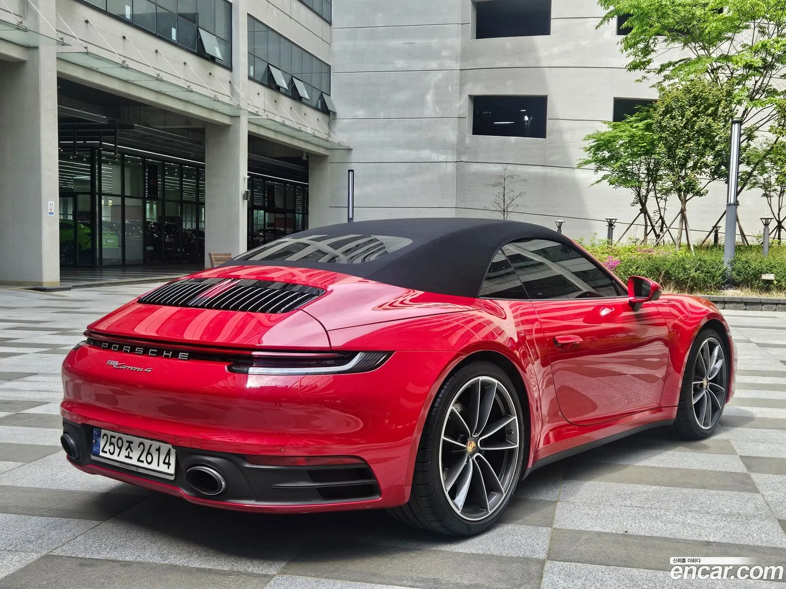 Porsche 911 2023 — 14