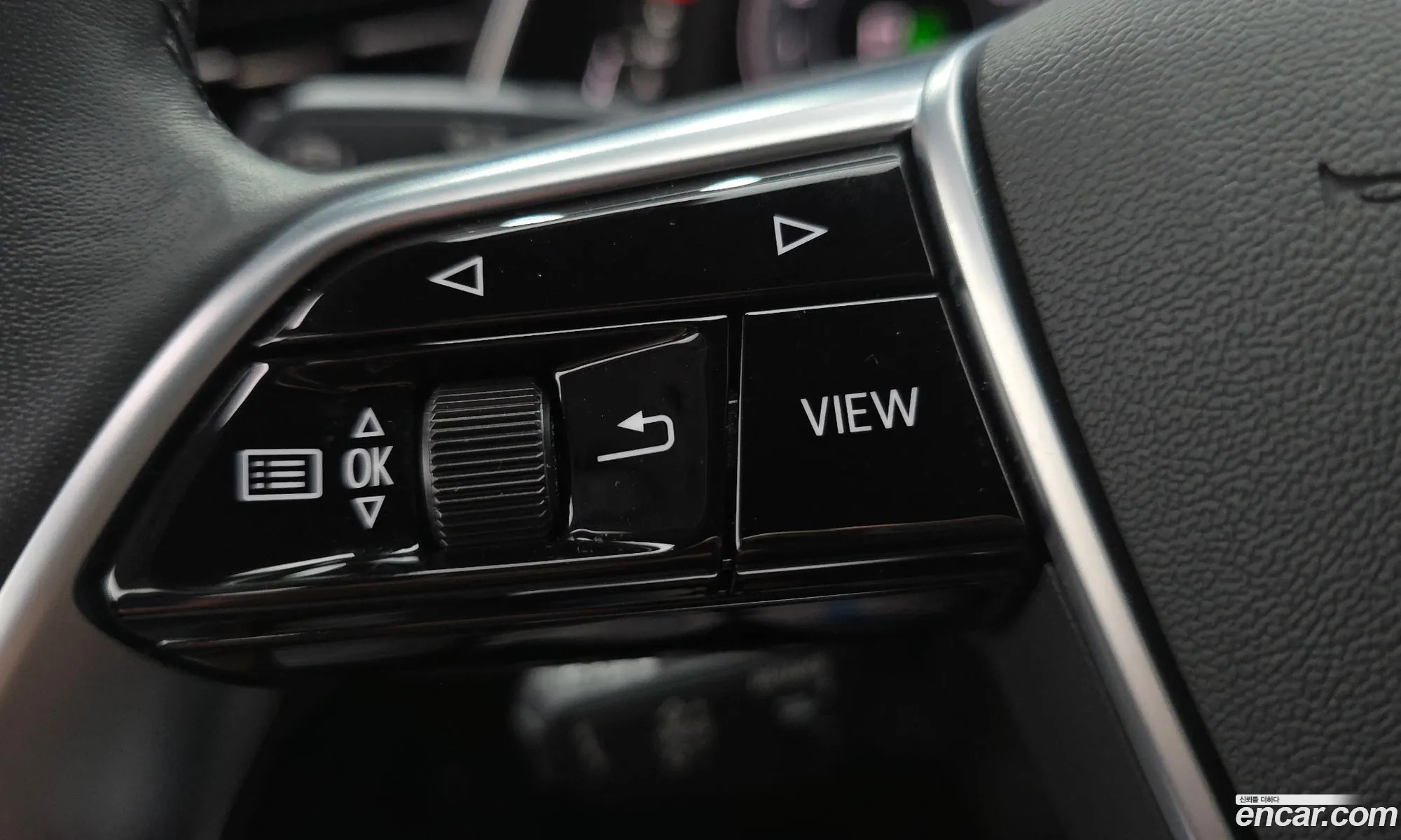 Audi A6 2023 WAUZZZF21PN038776 — 6
