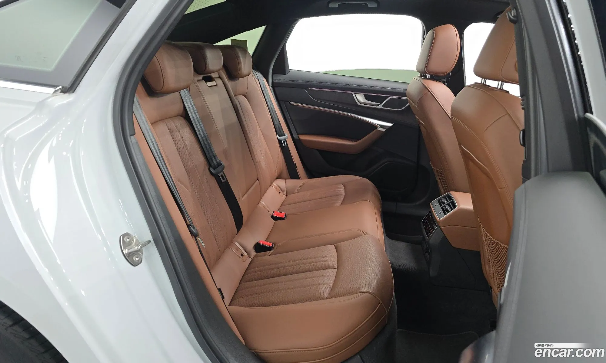 Audi A6 2023 WAUZZZF21PN038776 — 24