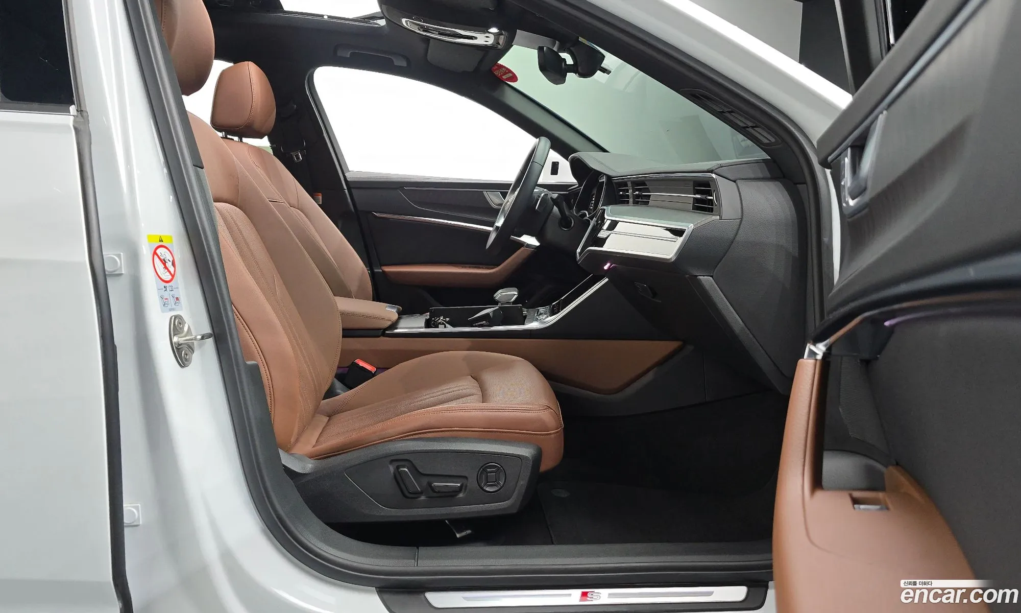 Audi A6 2023 WAUZZZF21PN038776 — 11