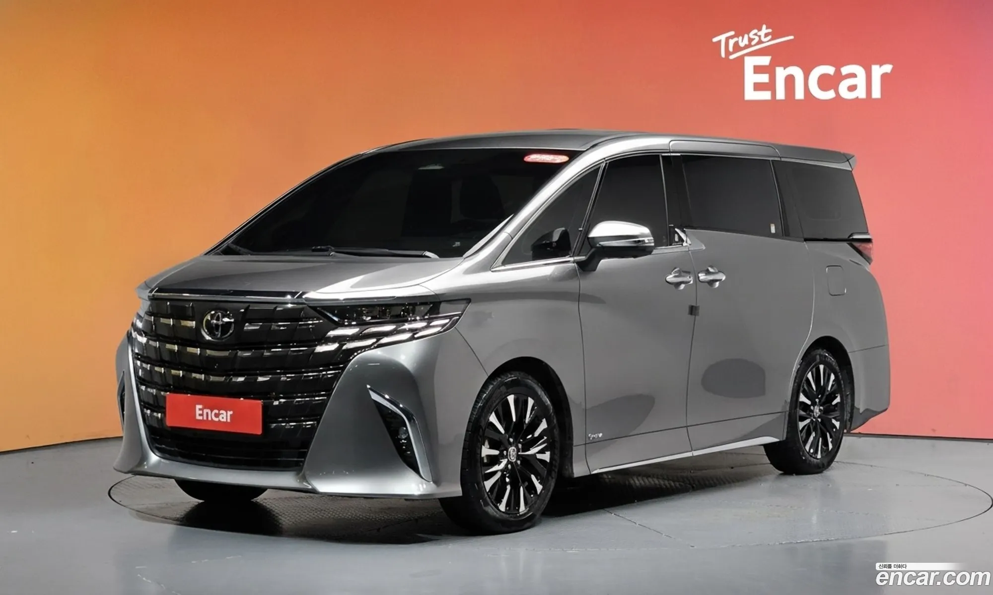 Toyota Alphard 2024 — 30