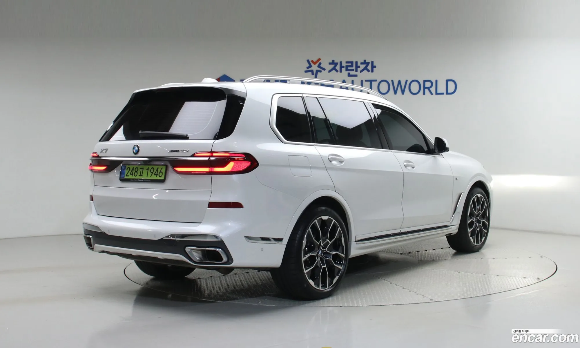 BMW X7 2025 — 7