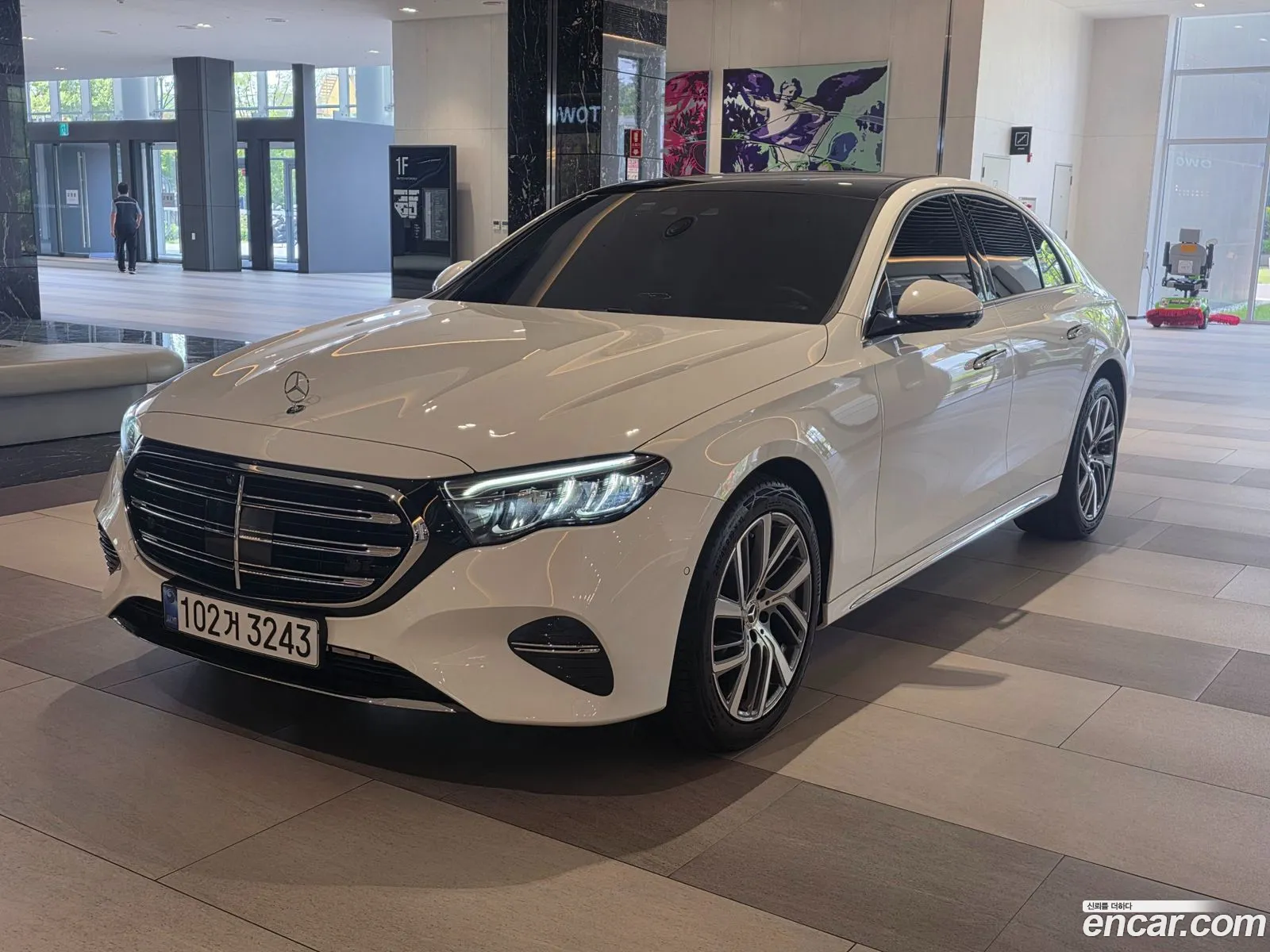 Mercedes-Benz E-Class W214 2024 — 18