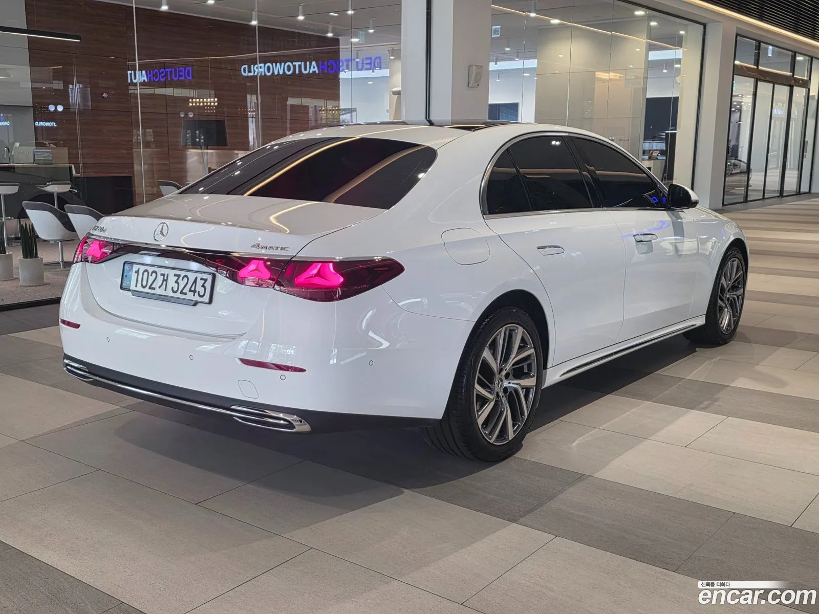 Mercedes-Benz E-Class W214 2024 — 17
