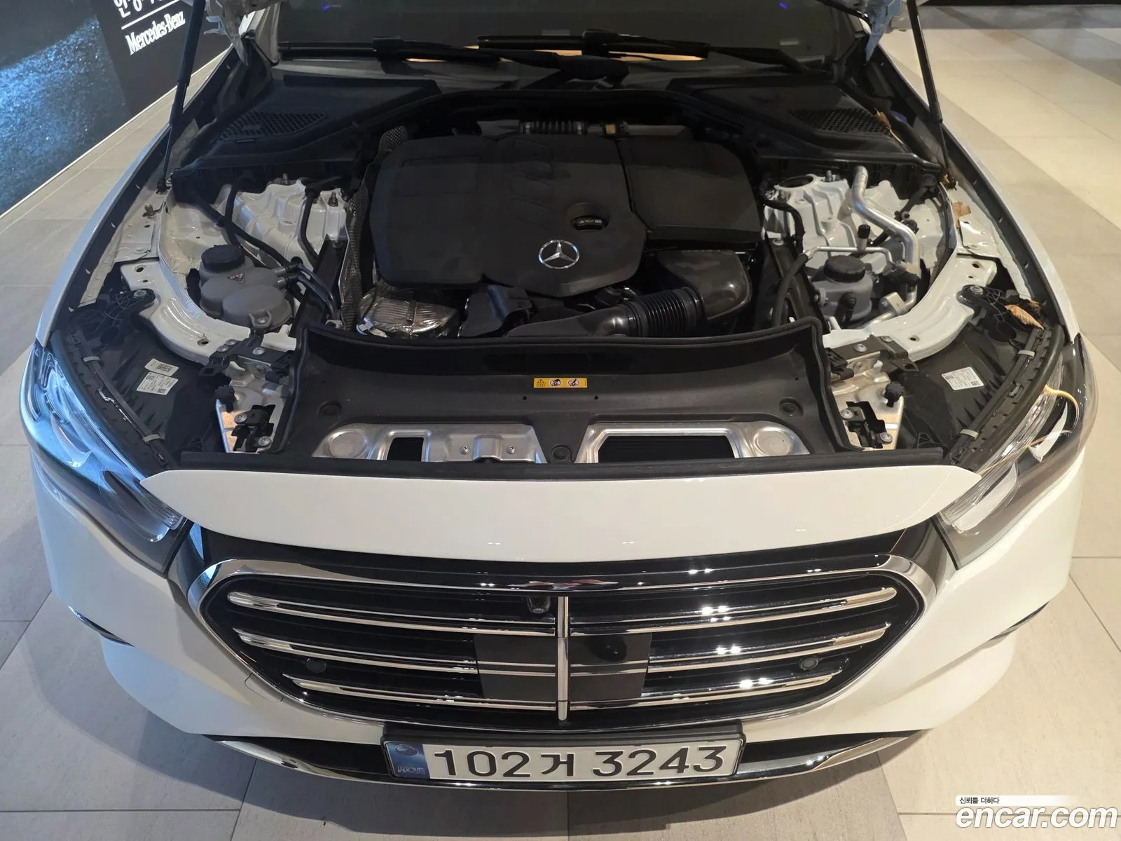 Mercedes-Benz E-Class W214 2024 — 14
