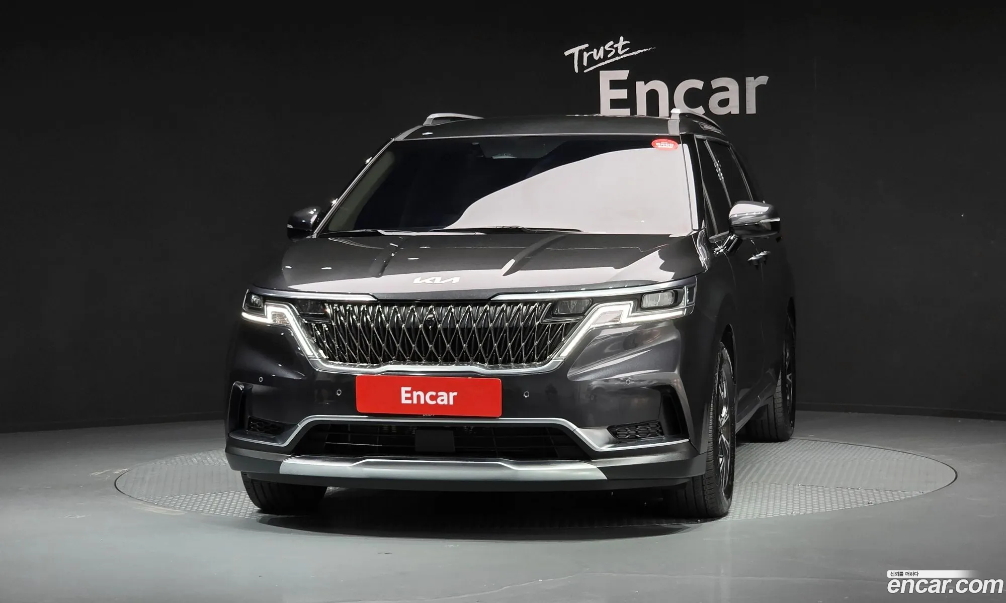 Kia Carnival 2021 — 9
