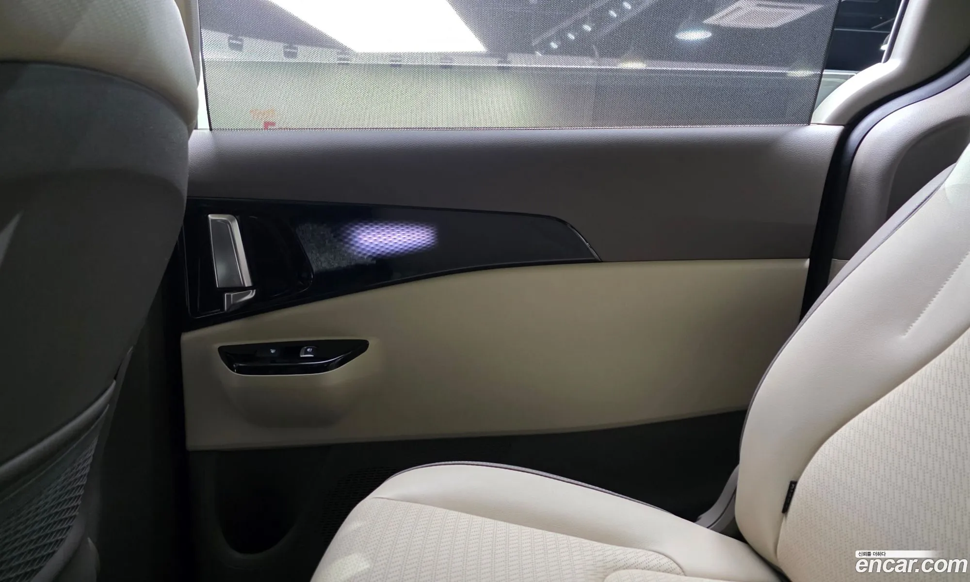 Kia Carnival 2021 — 32