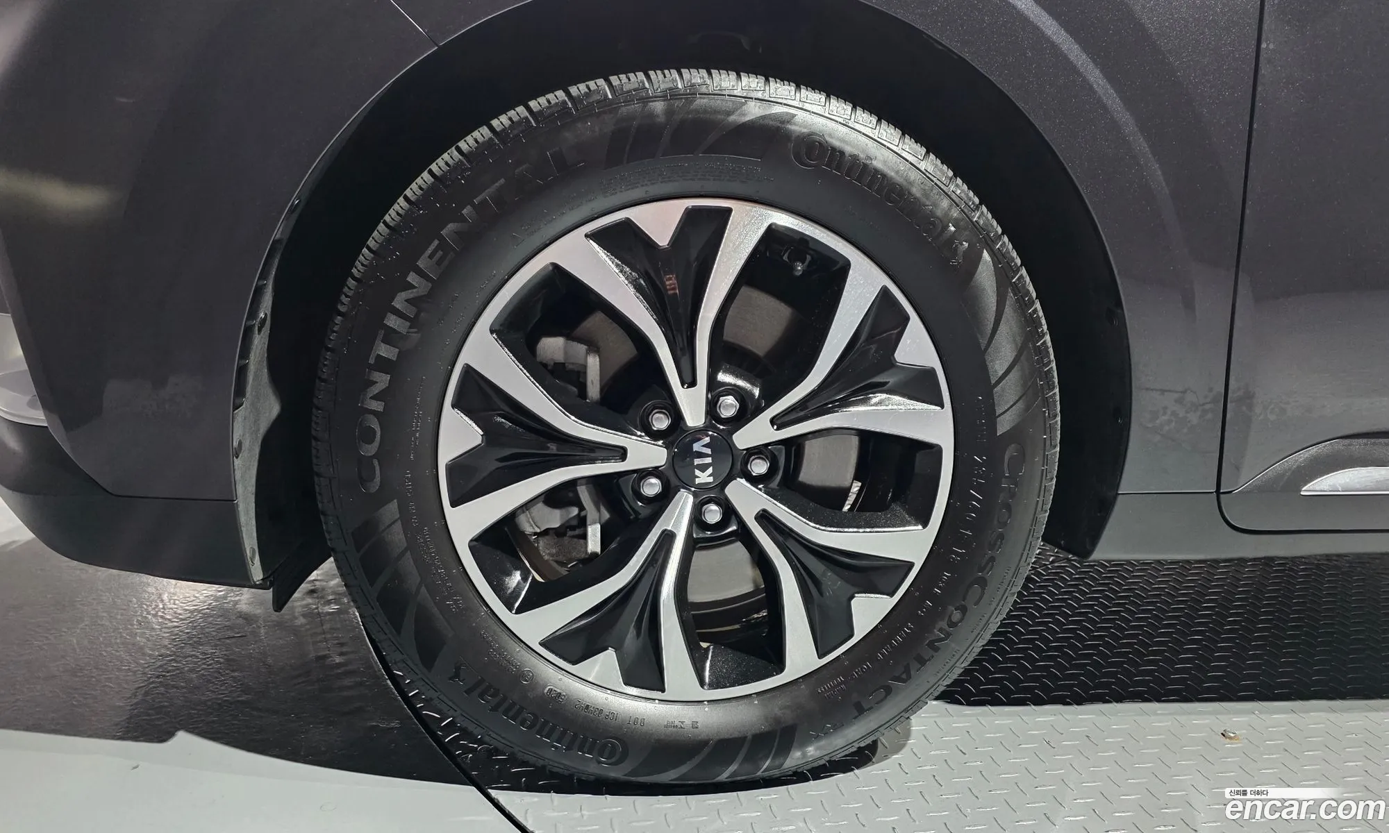 Kia Carnival 2021 — 19