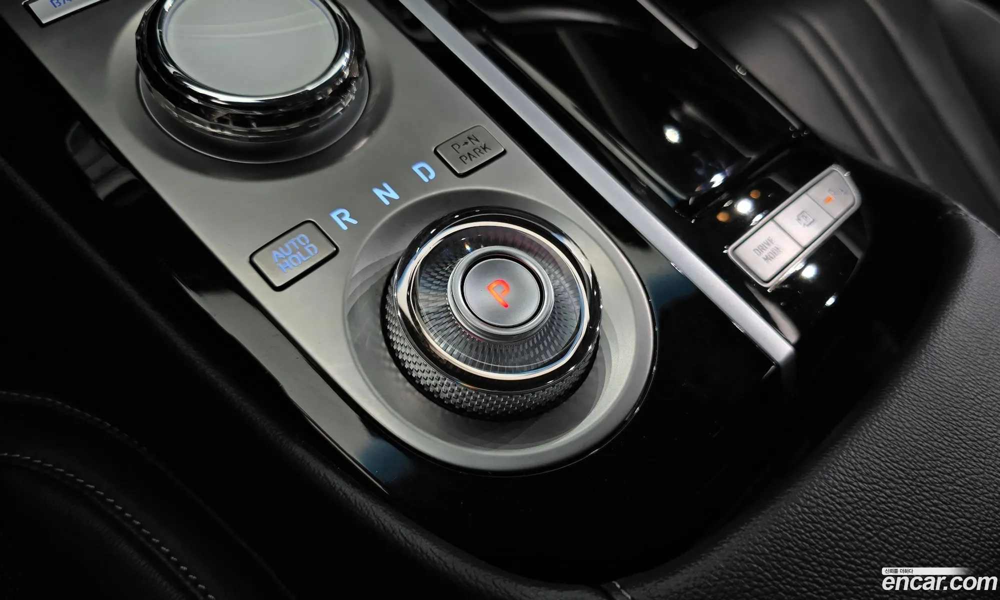 Genesis Electrified G80 2023 — 15