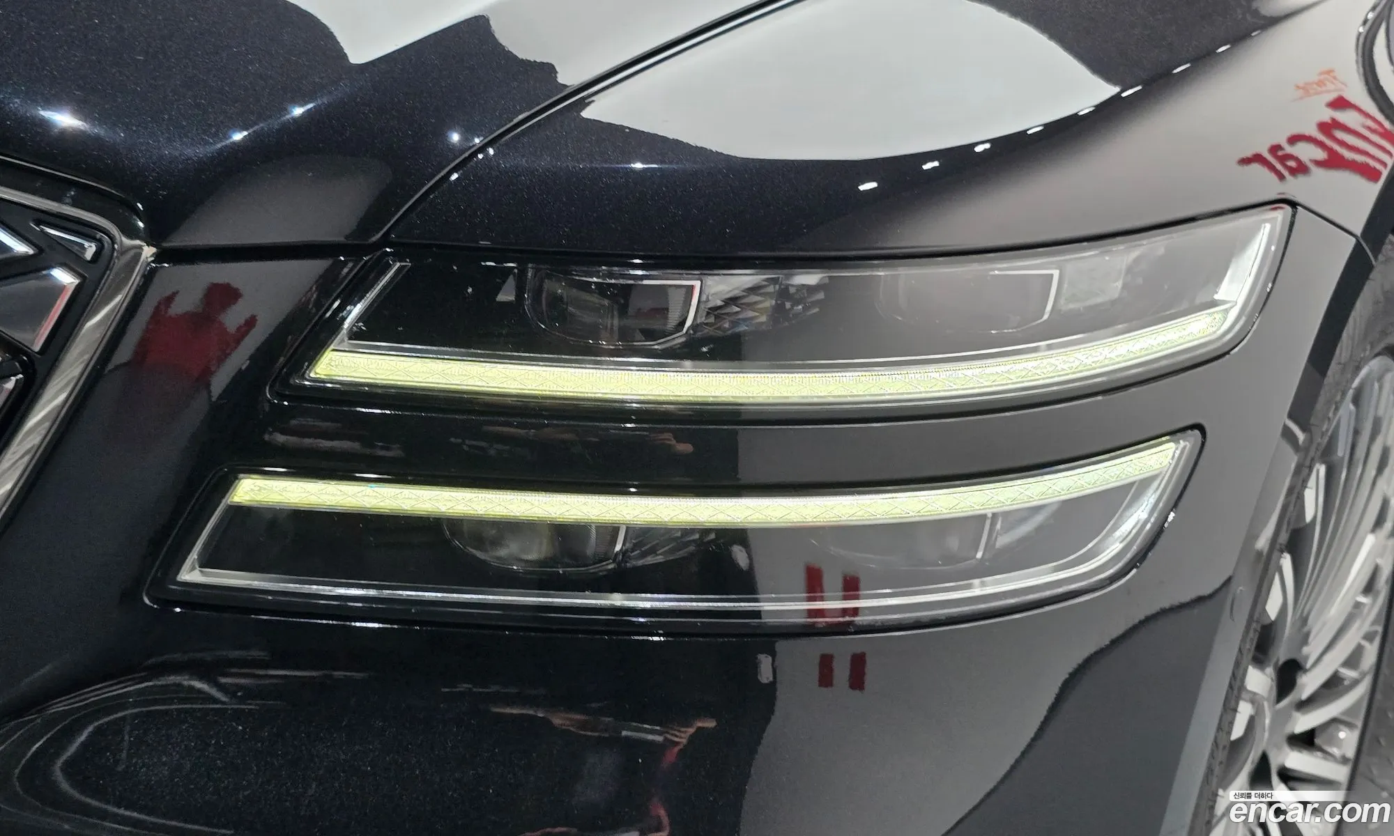Genesis Electrified G80 2023 — 17