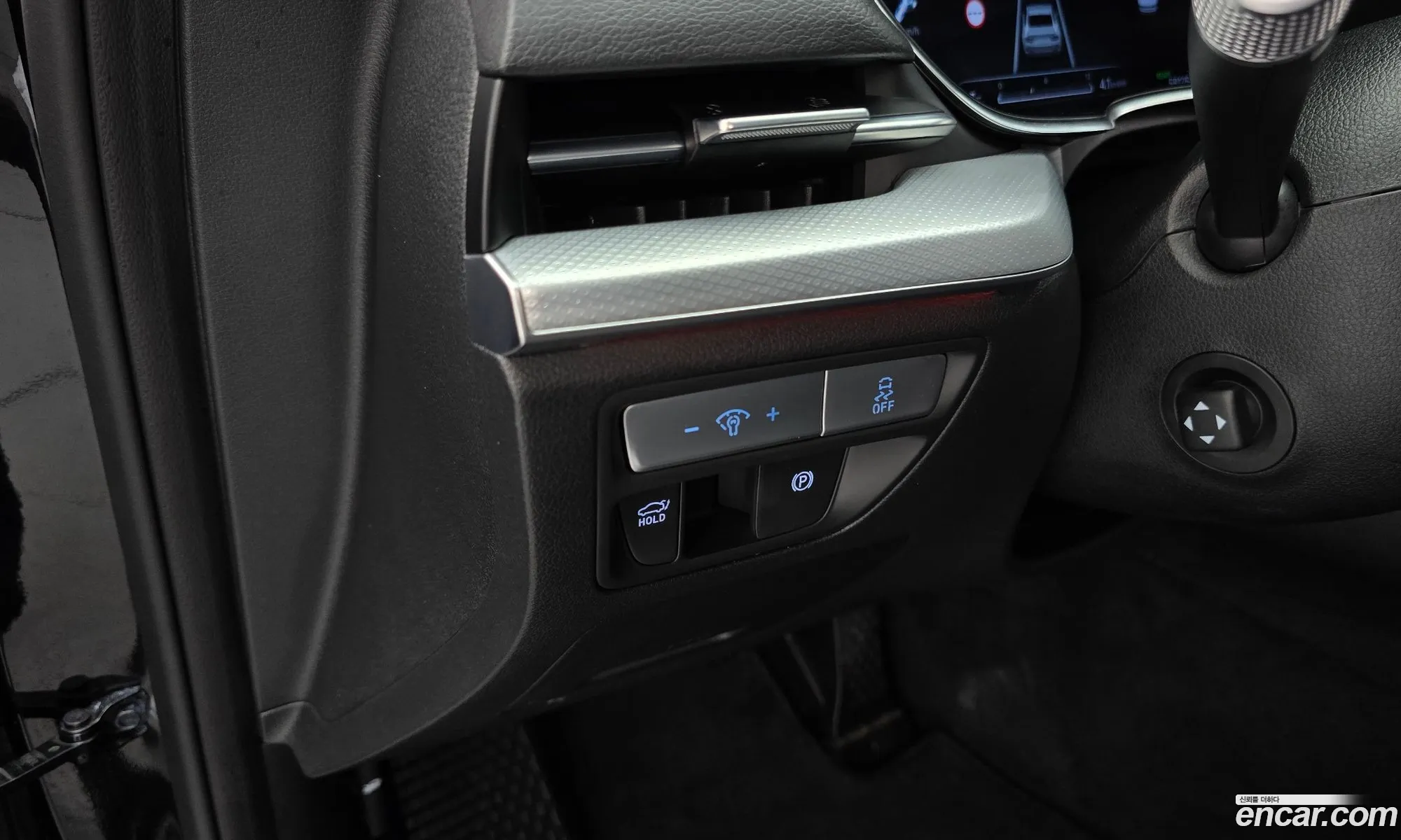 Genesis Electrified G80 2023 — 30