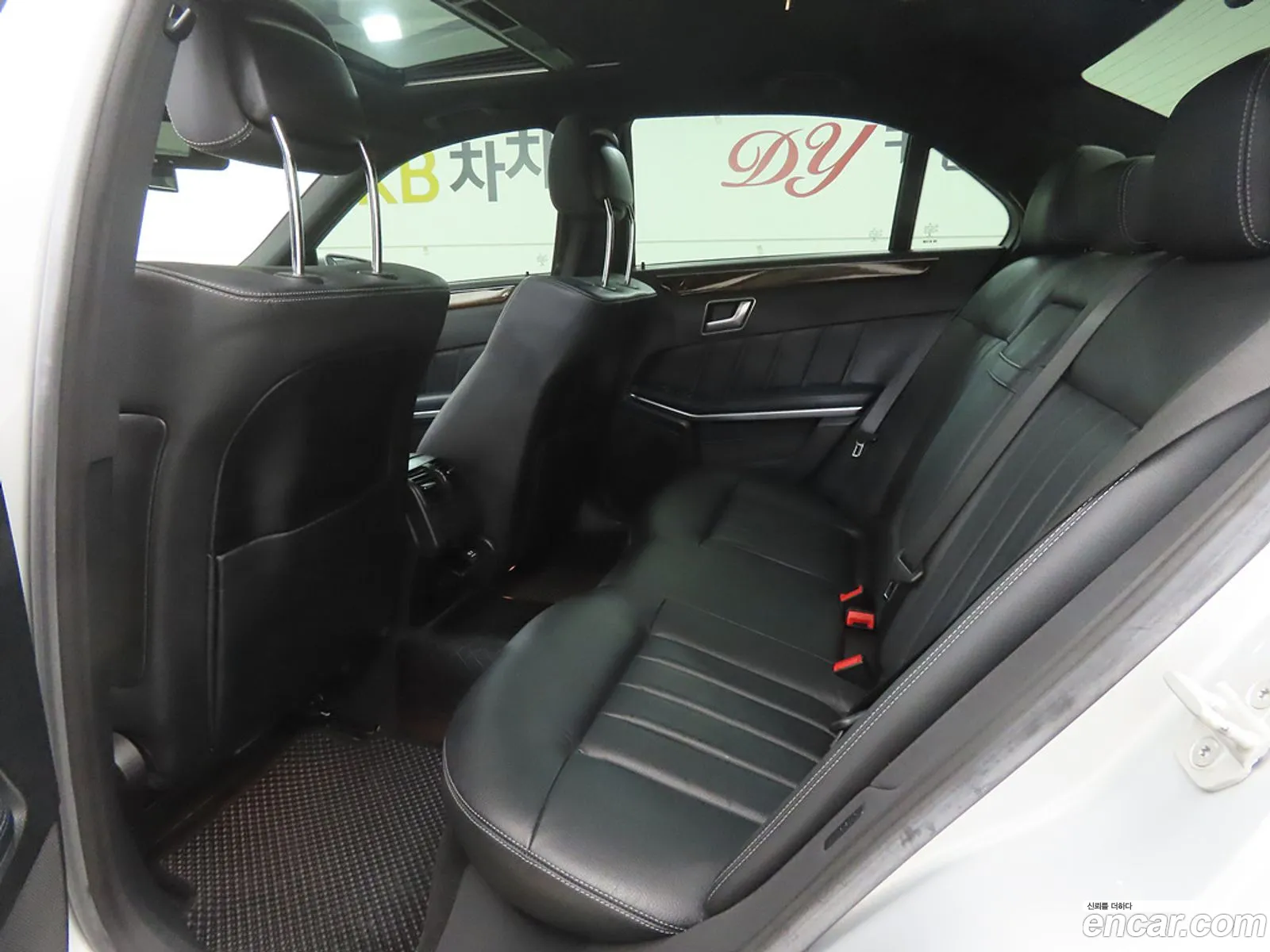 Mercedes-Benz E-Class W212 2014 — 14