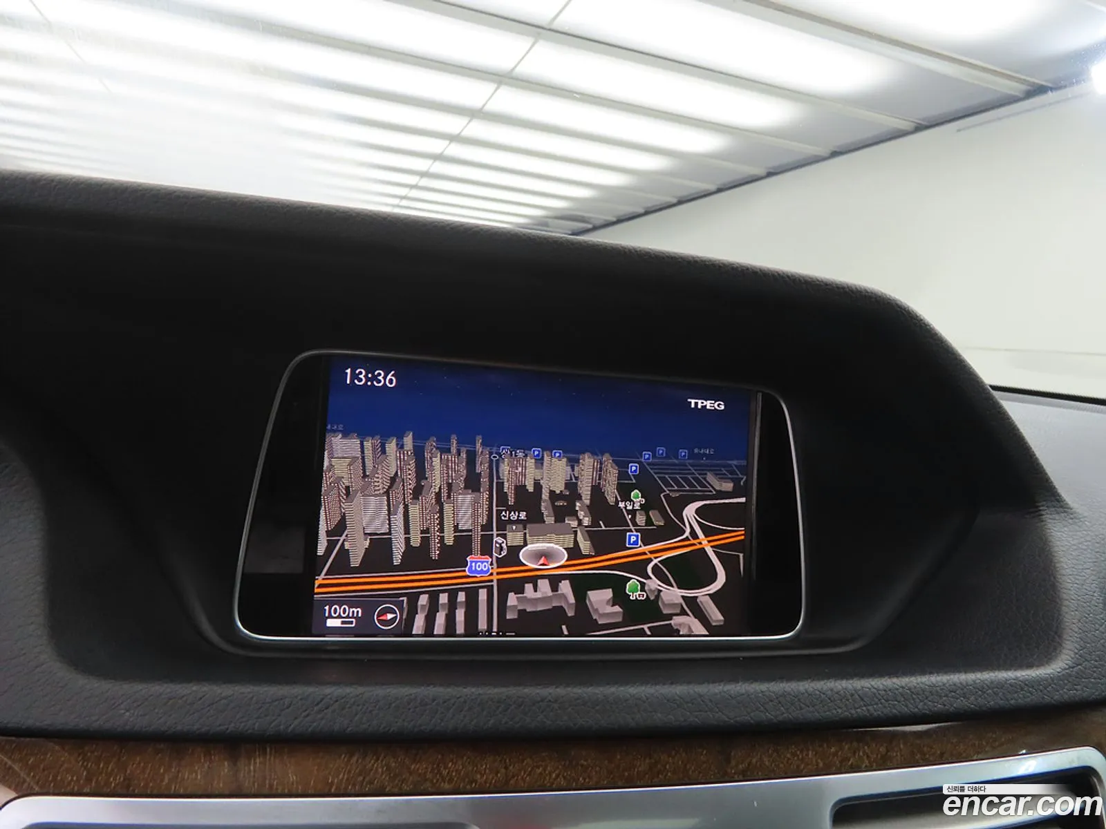 Mercedes-Benz E-Class W212 2014 — 17
