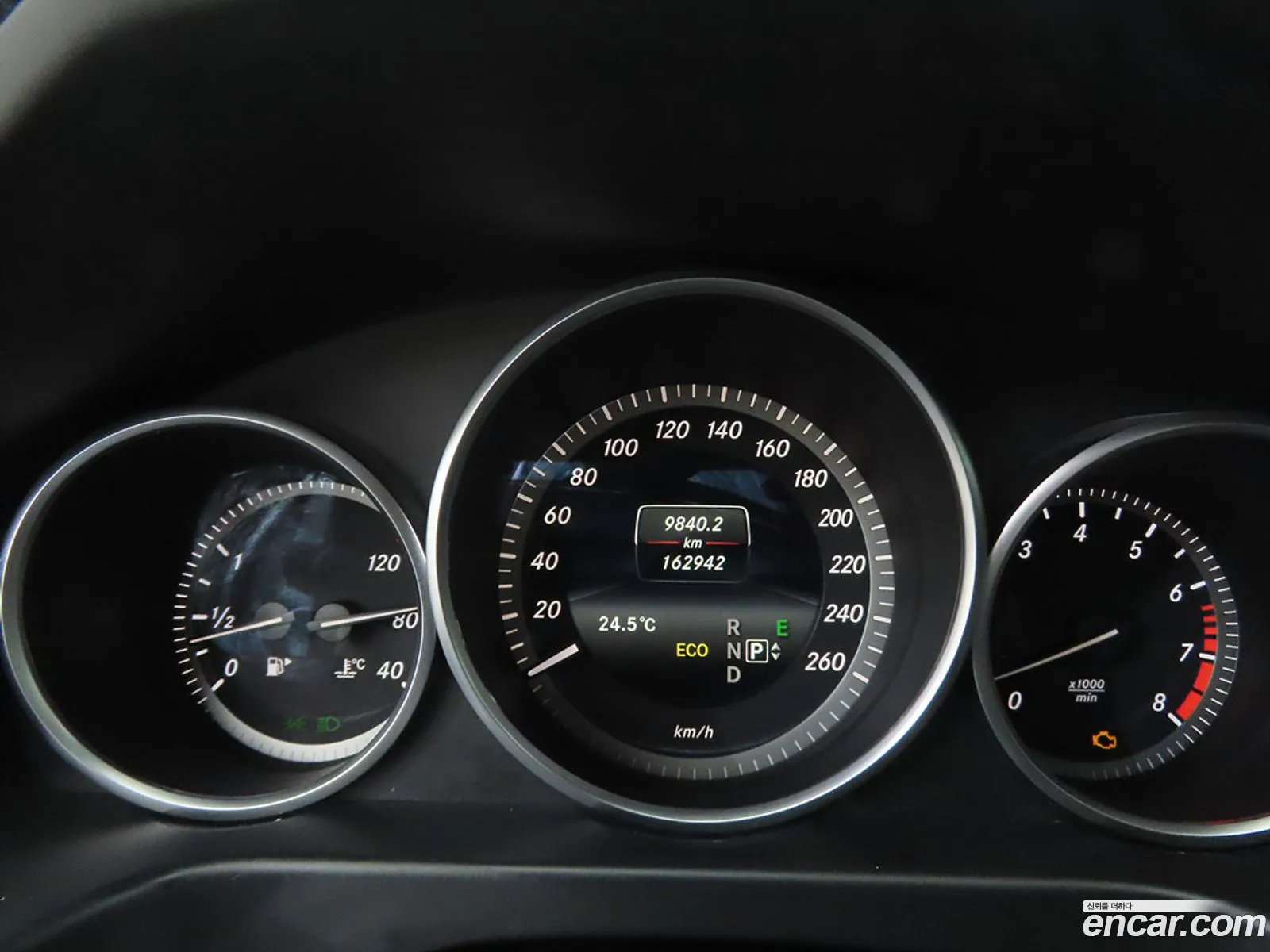 Mercedes-Benz E-Class W212 2014 — 13