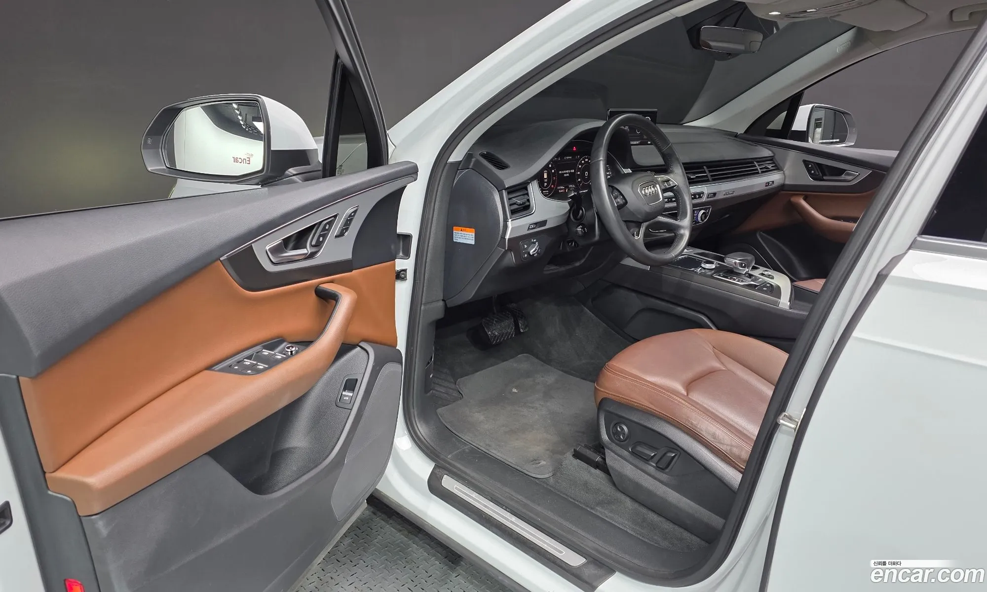 Audi Q7 2019 WAUZZZ4M9KD041833 — 13