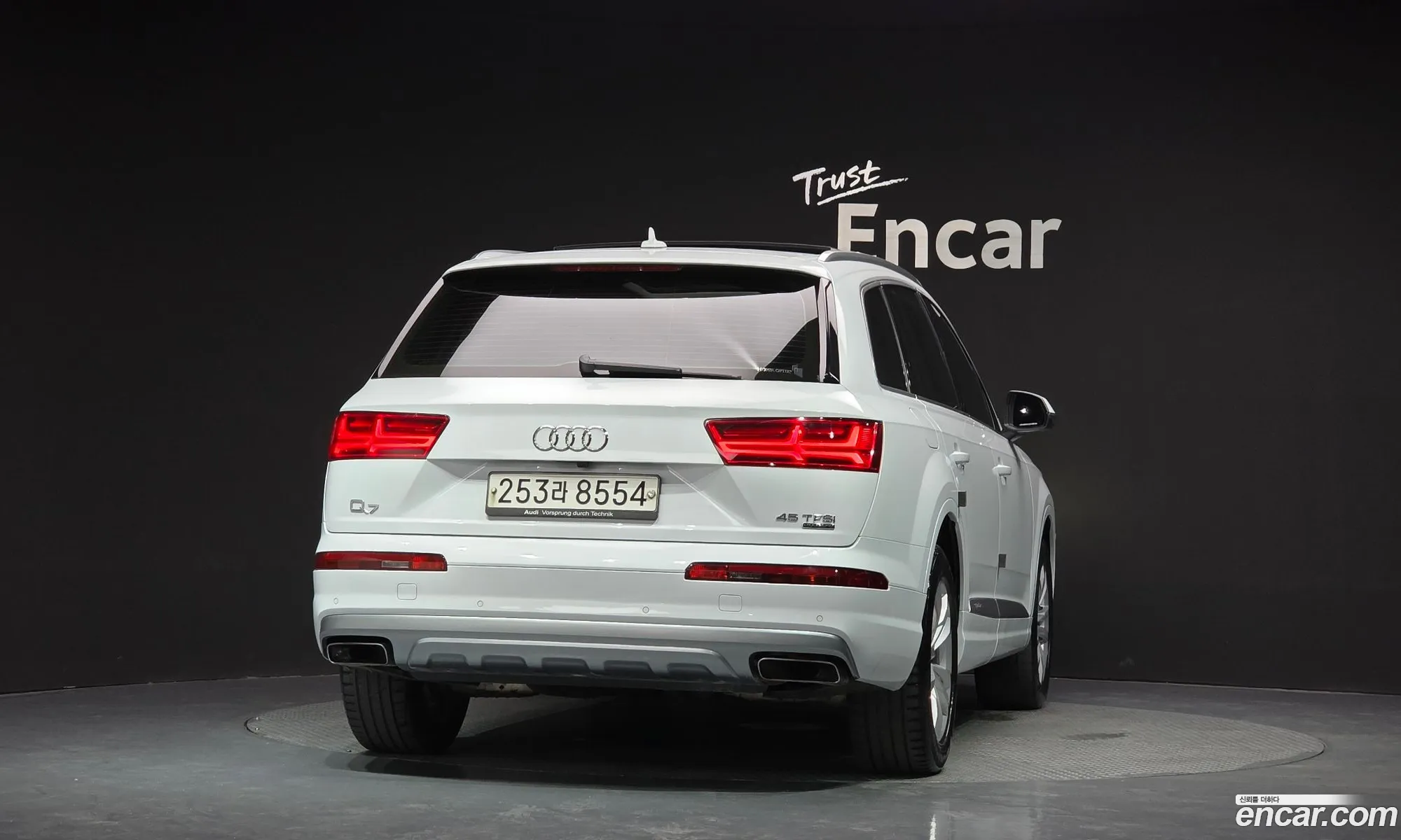Audi Q7 2019 WAUZZZ4M9KD041833 — 4