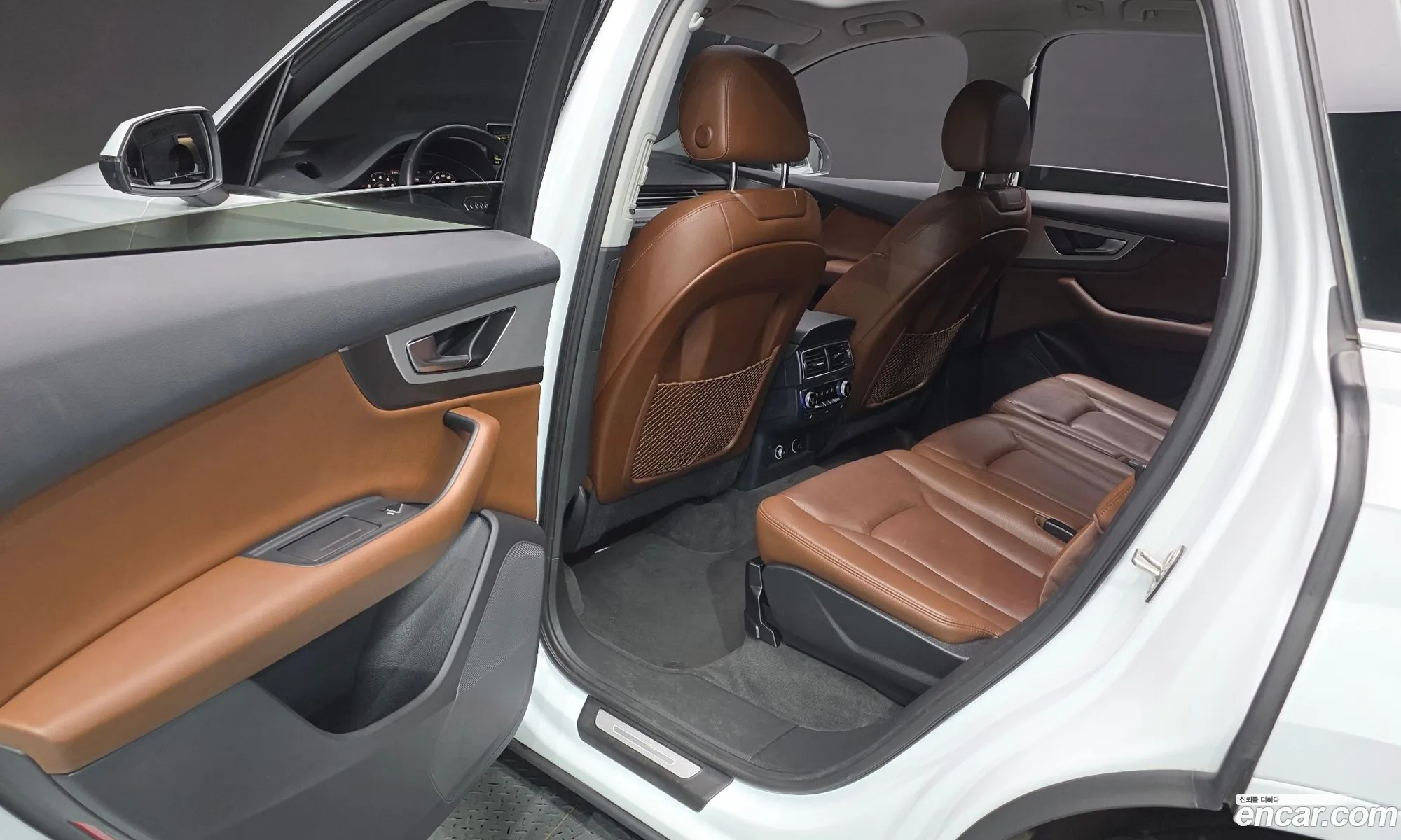 Audi Q7 2019 WAUZZZ4M9KD041833 — 11