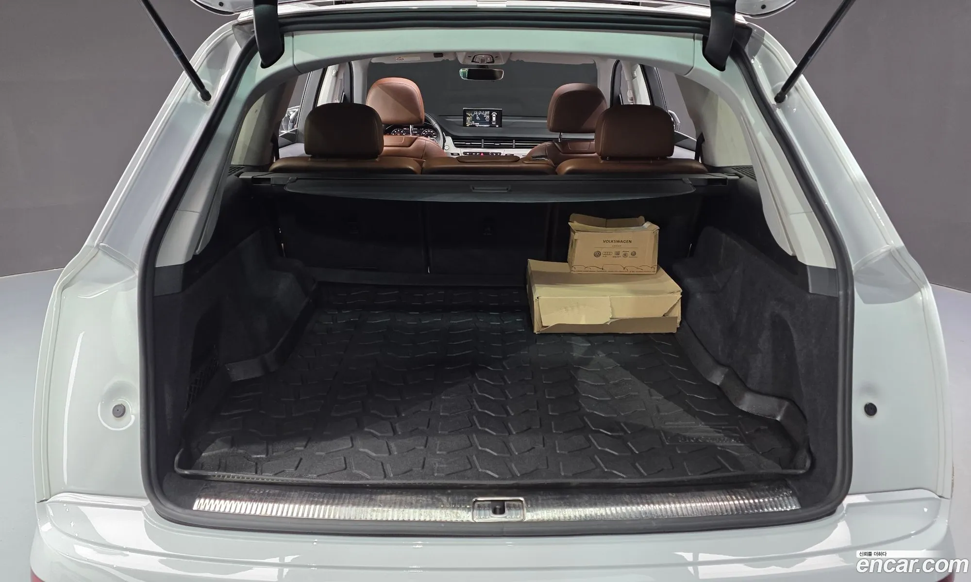 Audi Q7 2019 WAUZZZ4M9KD041833 — 9