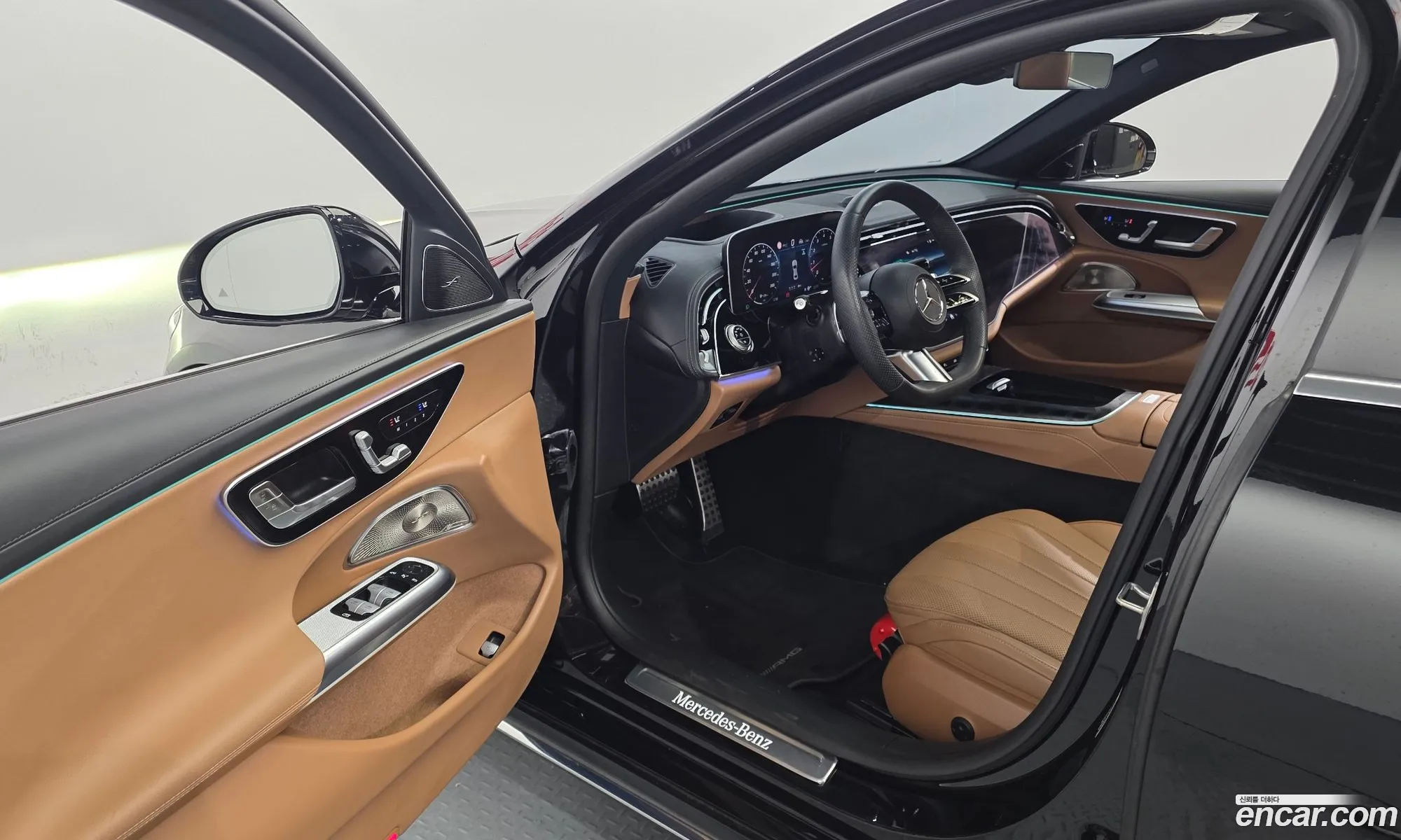 Mercedes-Benz E-Class W214 2025 — 4