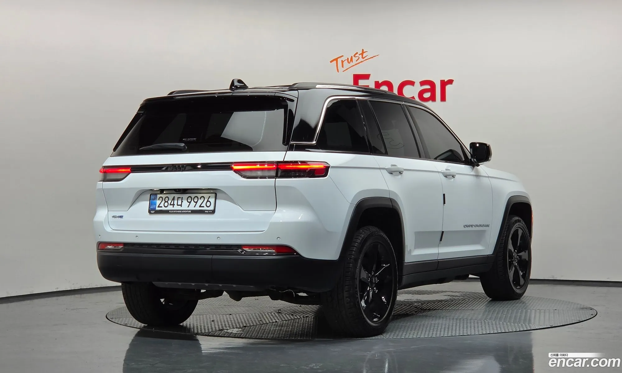 Jeep Grand Cherokee 2023 — 23