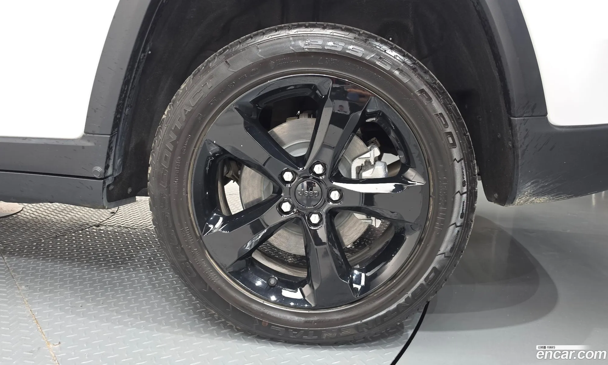 Jeep Grand Cherokee 2023 — 3