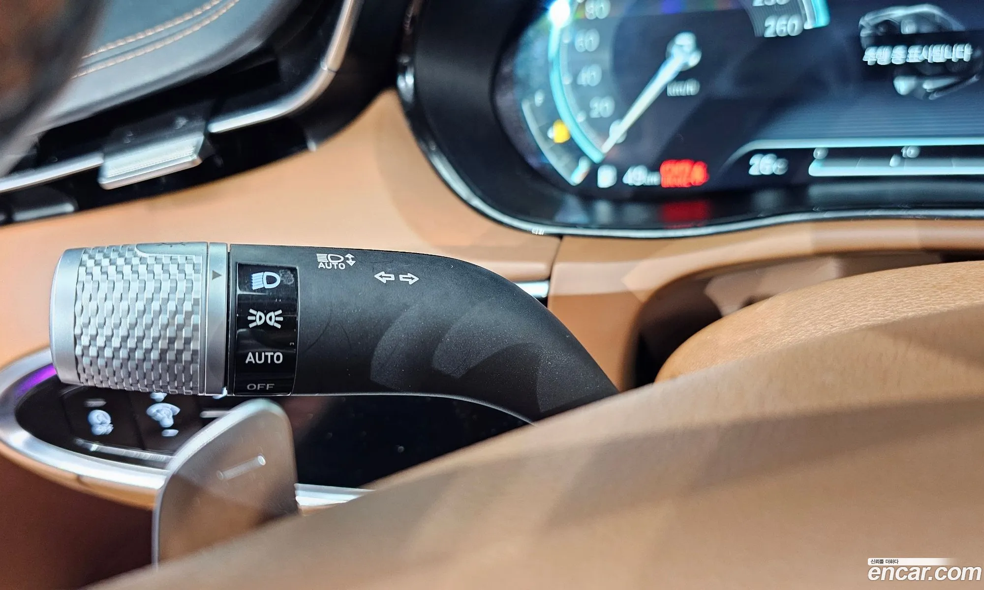 Genesis GV70 2022 — 34