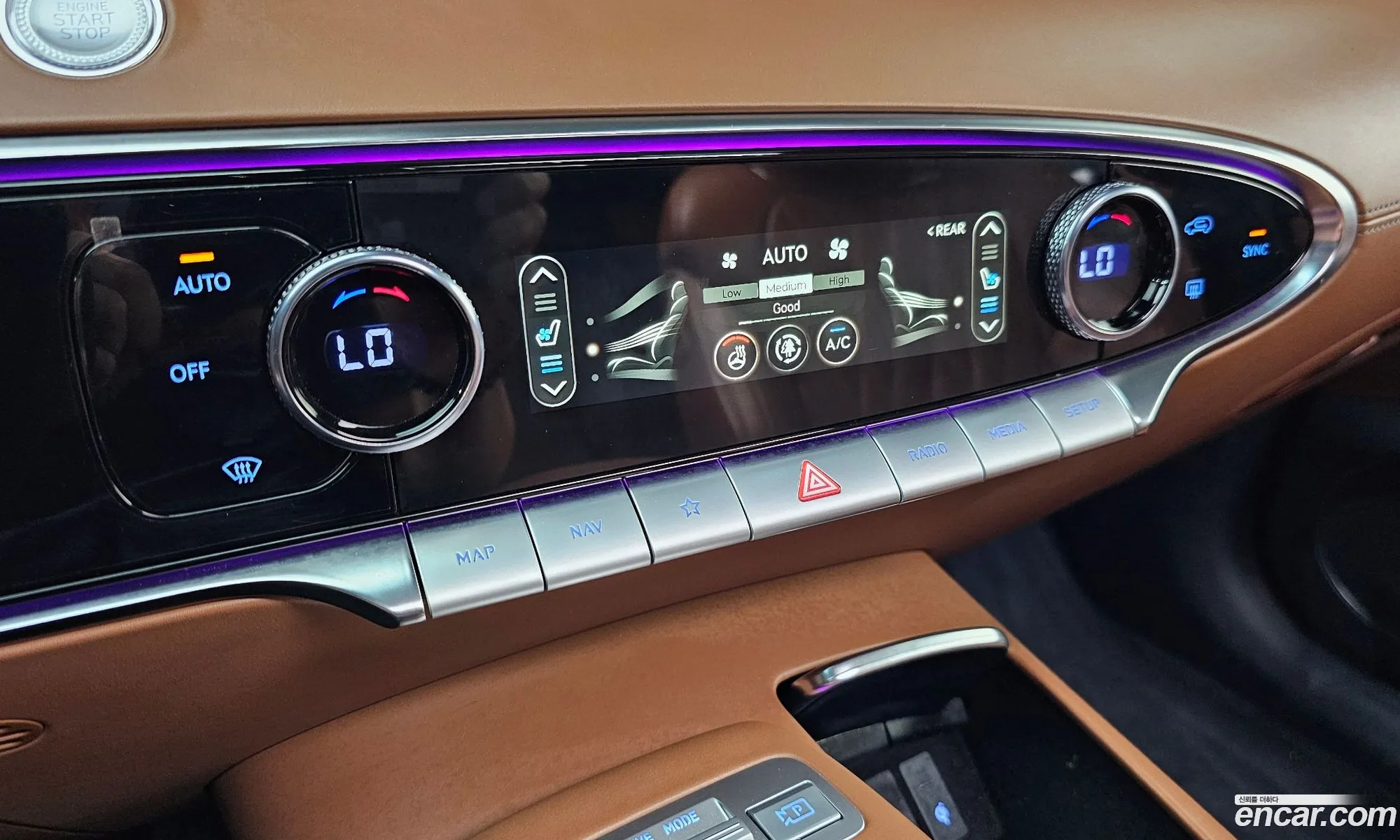 Genesis GV70 2022 — 23