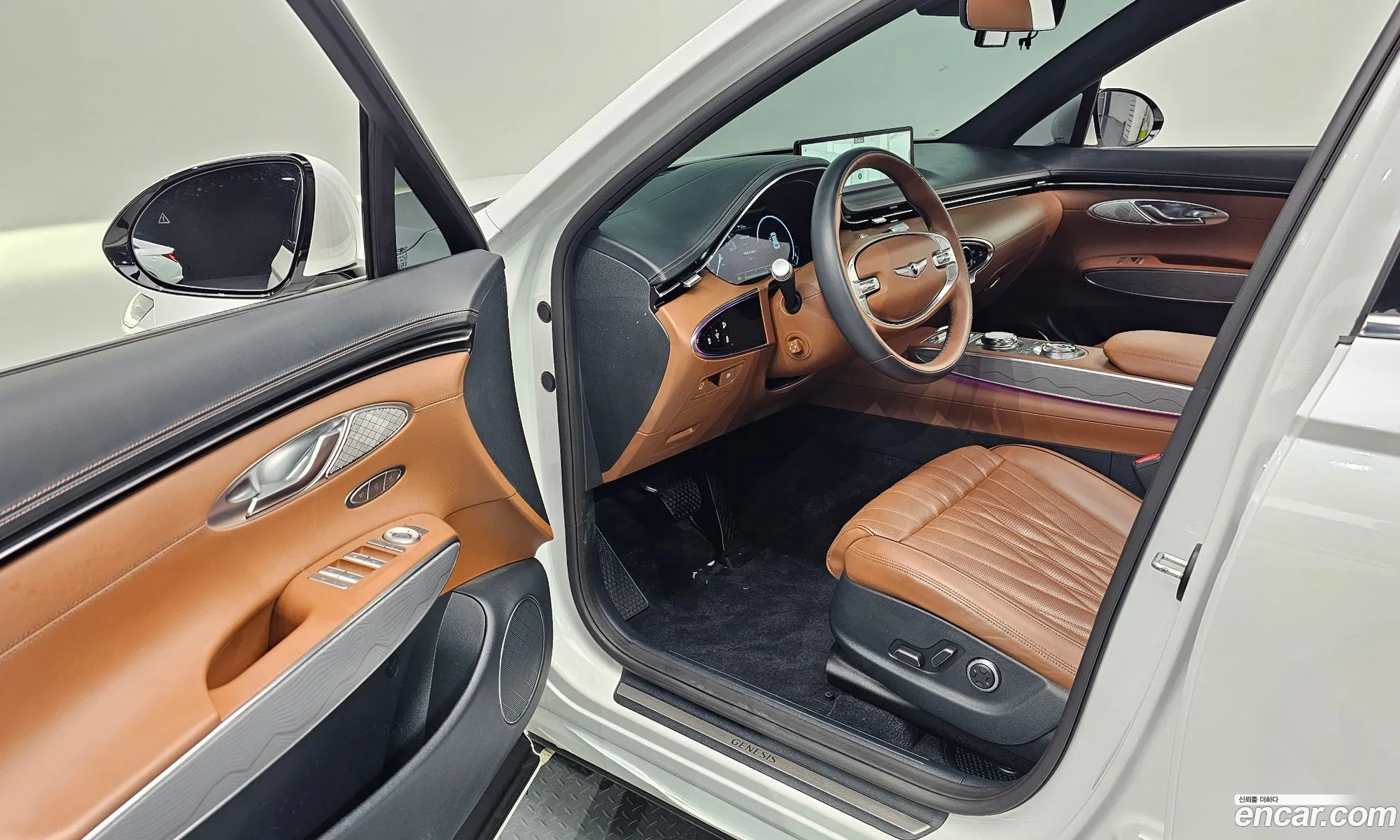Genesis GV70 2022 — 25