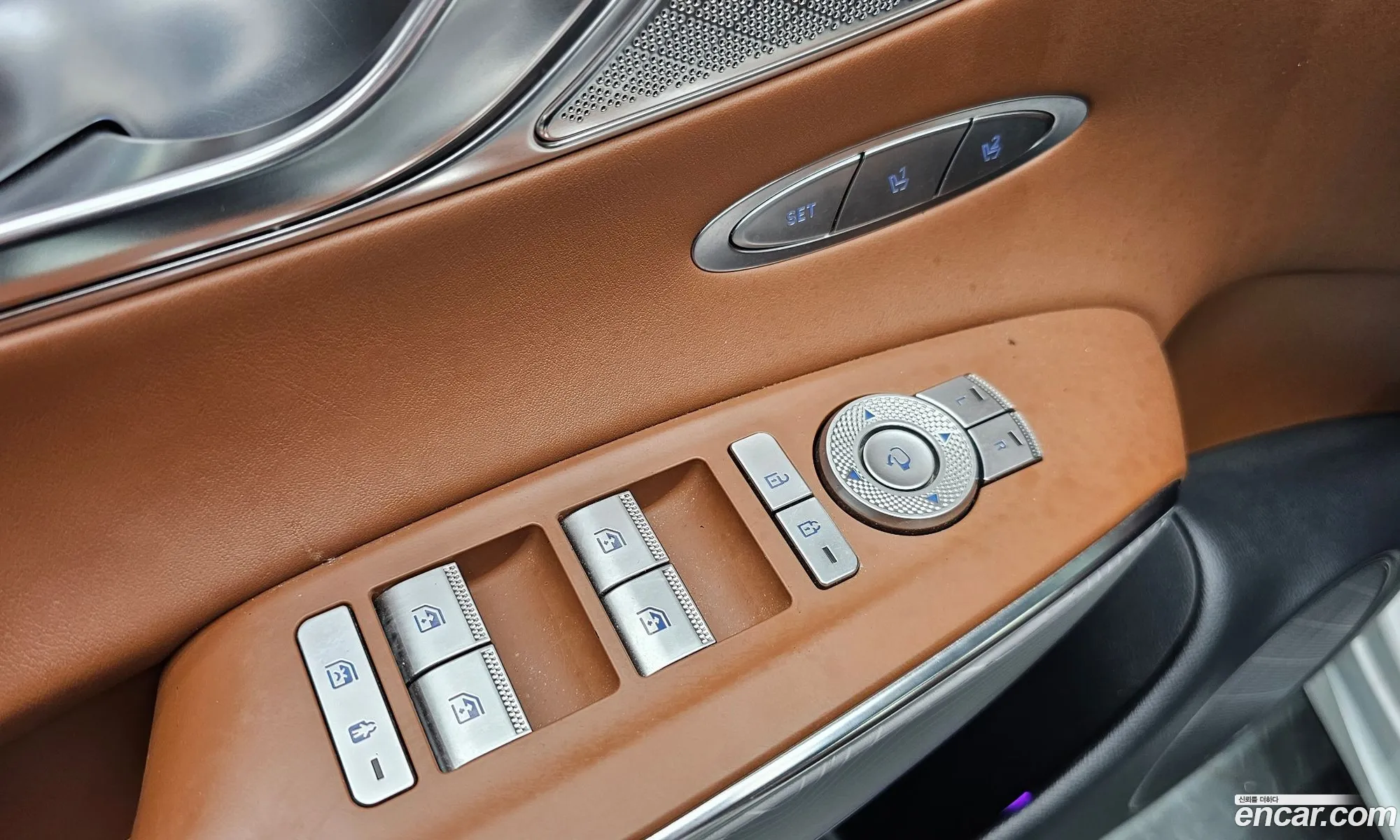 Genesis GV70 2022 — 12