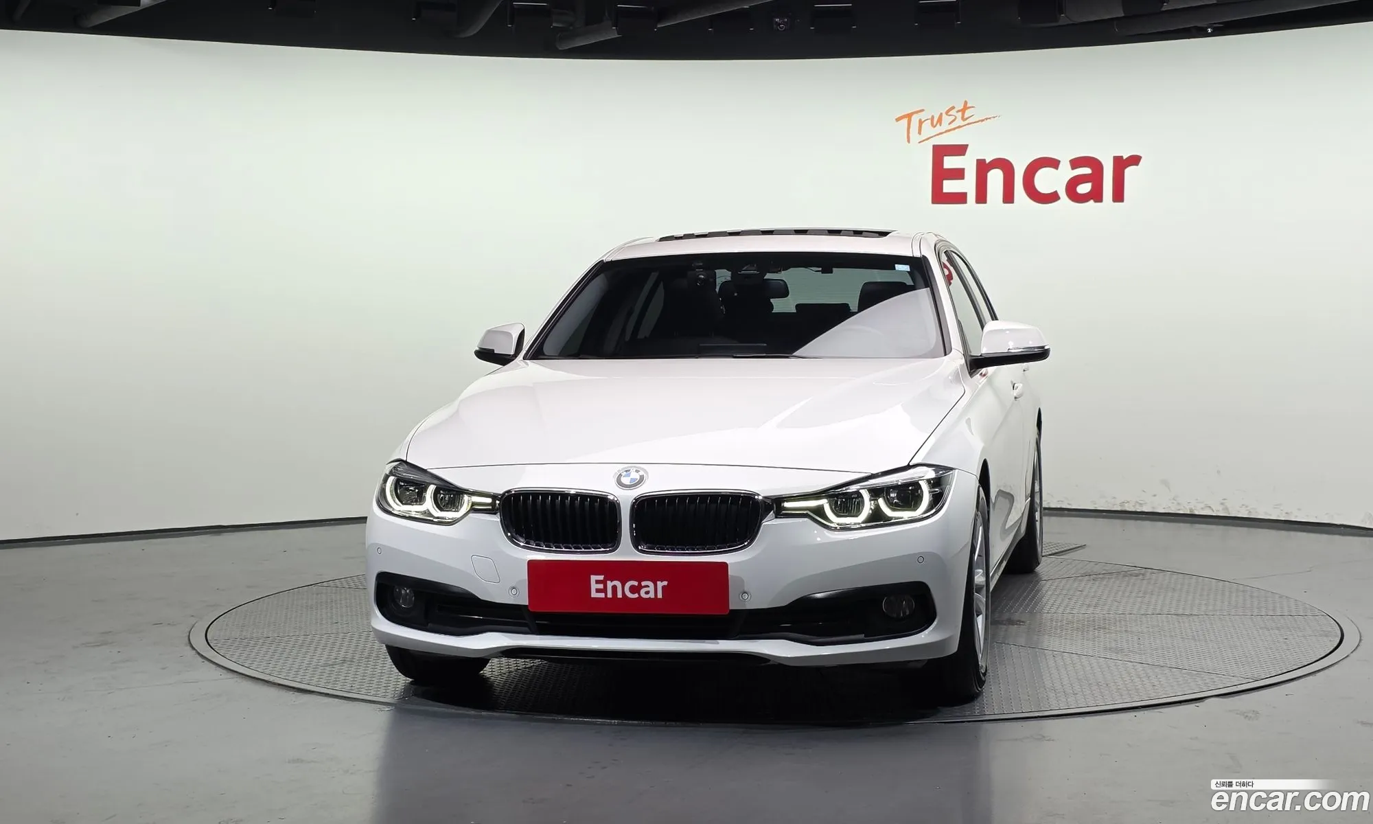 BMW 3 Series 2016 WBA8D1105GK655939 — 2