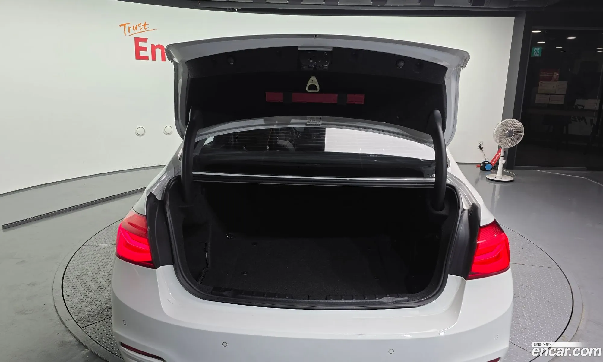 BMW 3 Series 2016 WBA8D1105GK655939 — 12