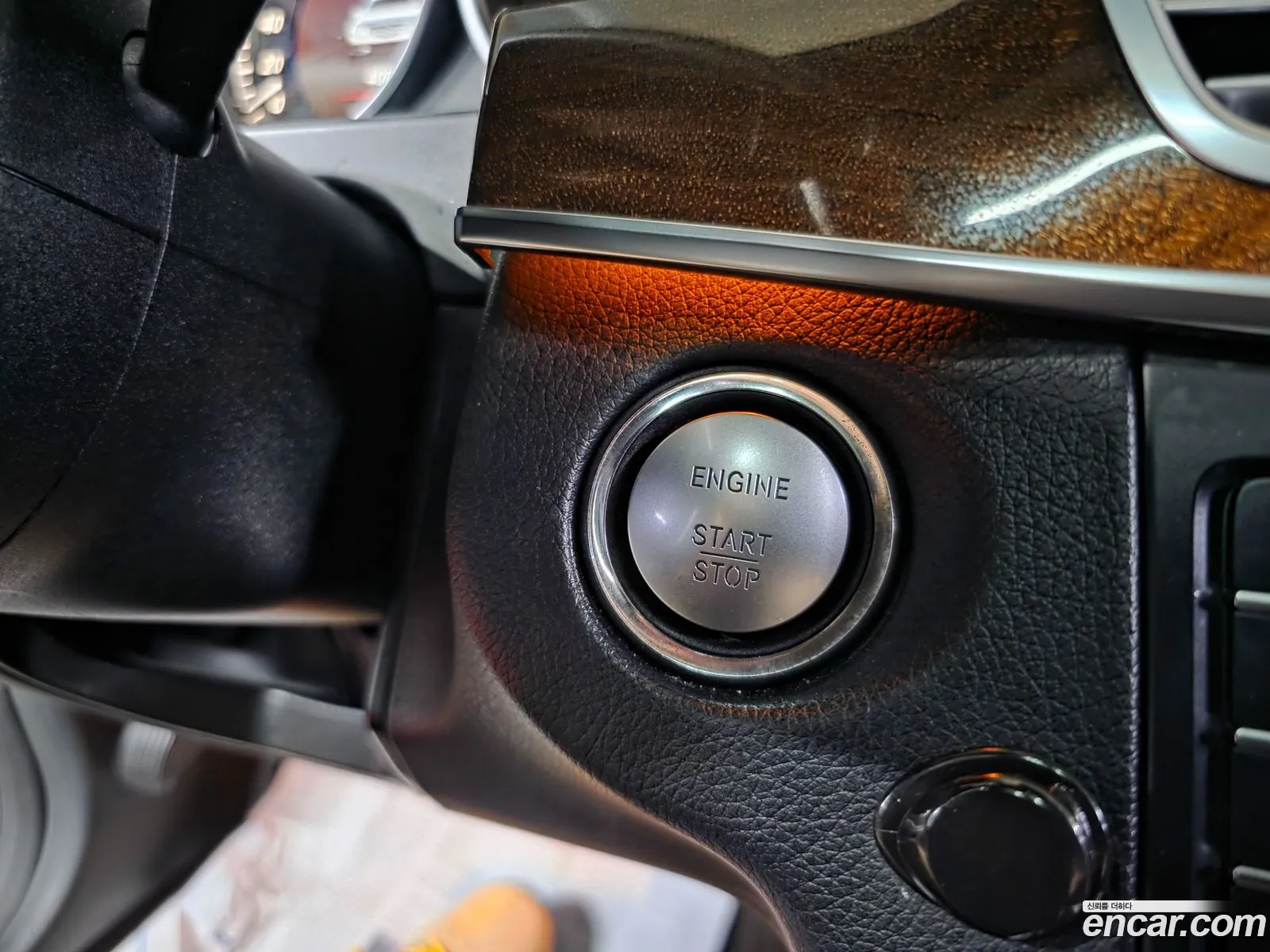 Mercedes-Benz E-Class W212 2015 — 17