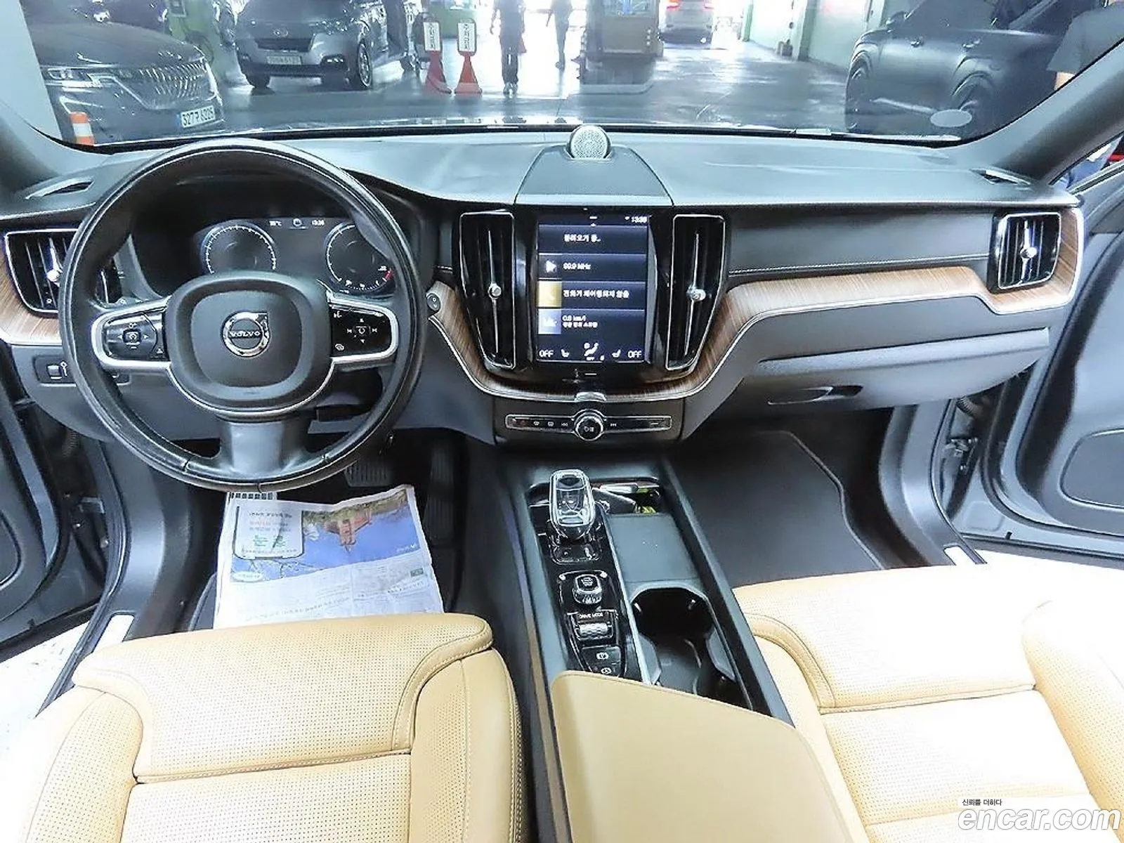 Volvo XC60 2021 — 5