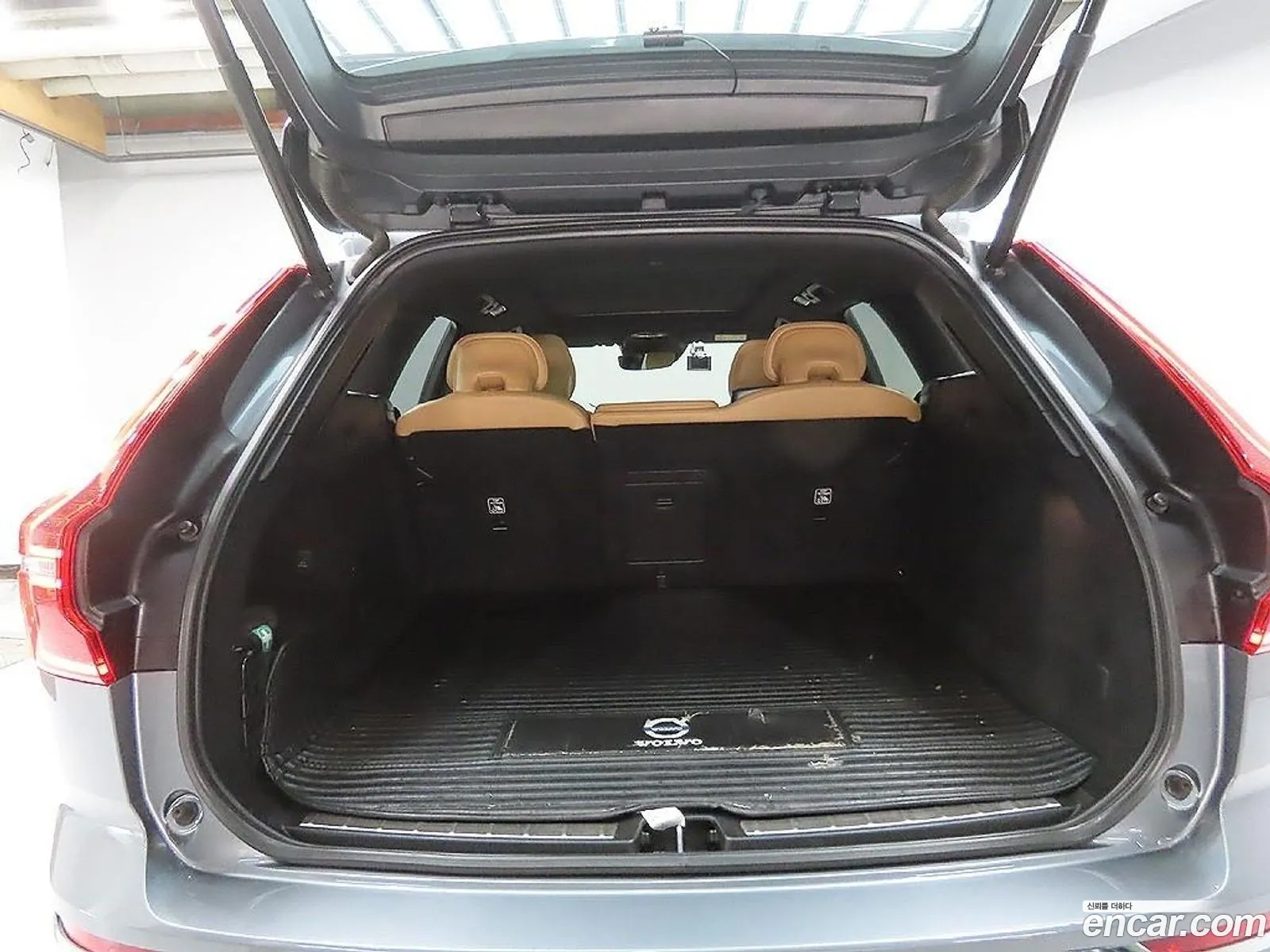Volvo XC60 2021 — 20