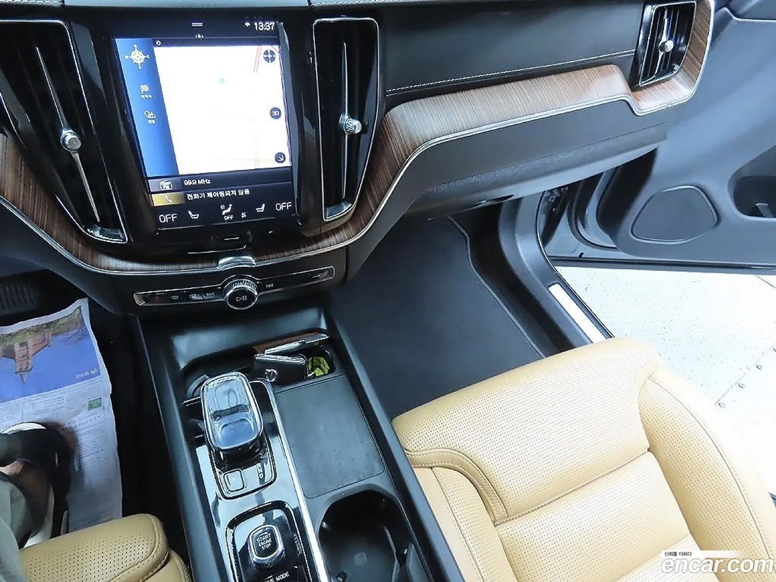 Volvo XC60 2021 — 13