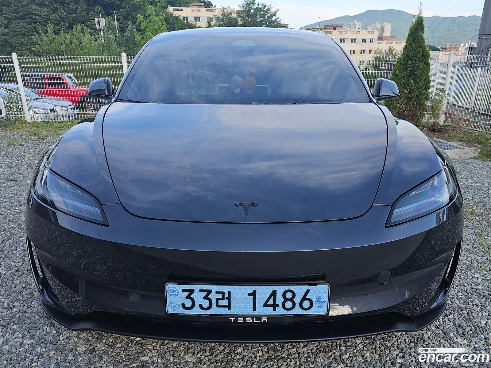 Tesla Model 3 2025 — 14