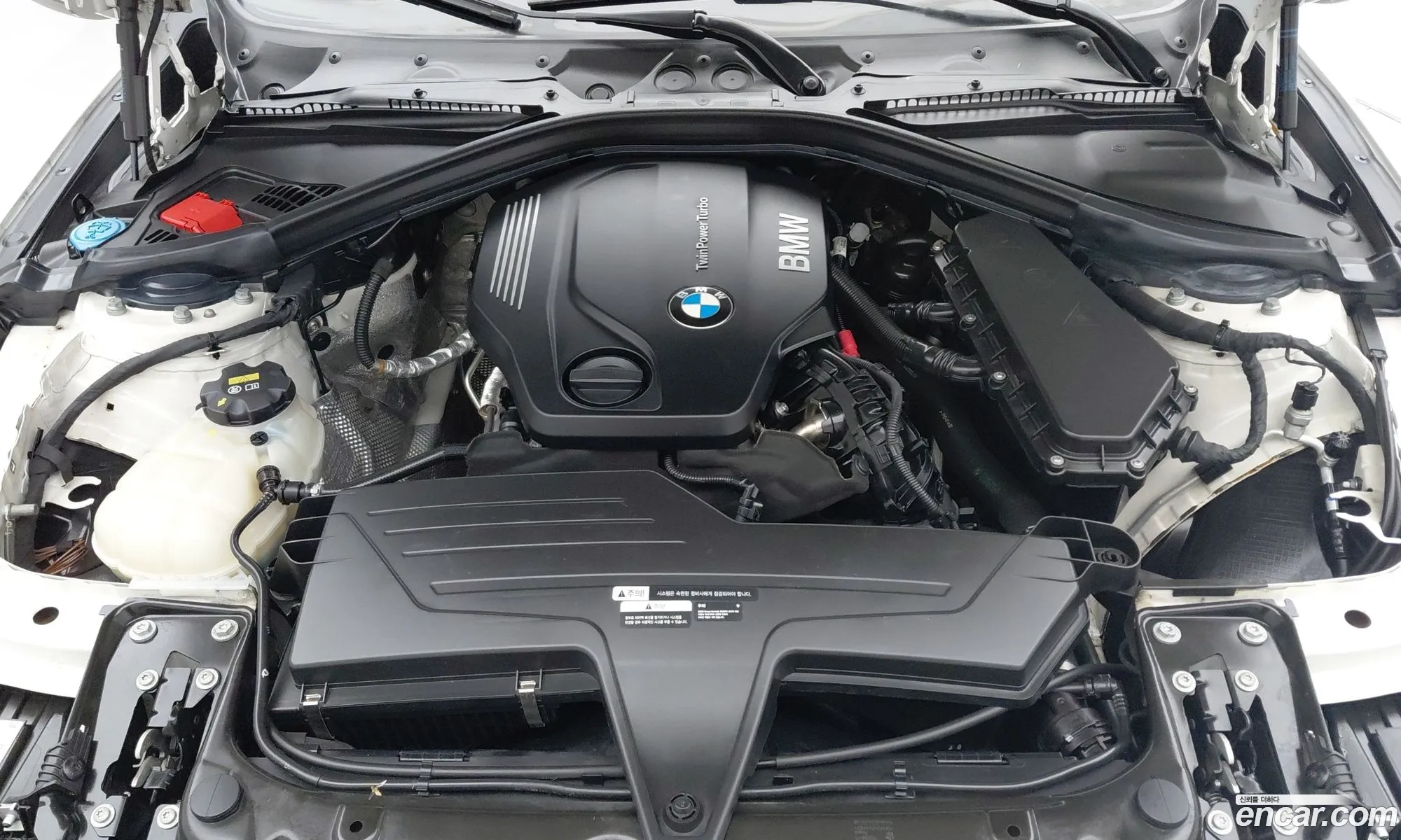 BMW 3 Series 2018 — 18