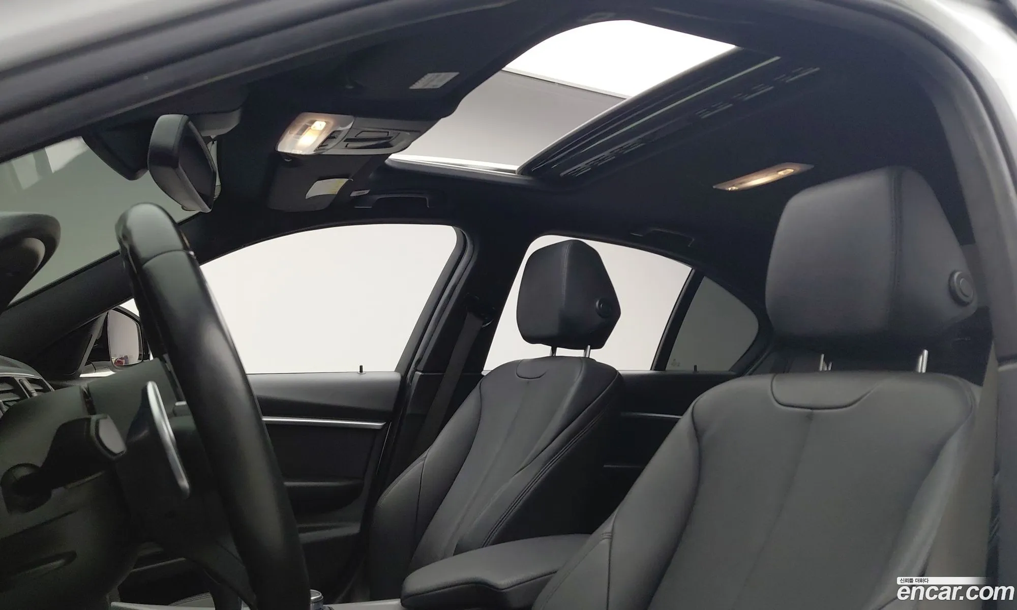 BMW 3 Series 2018 — 19