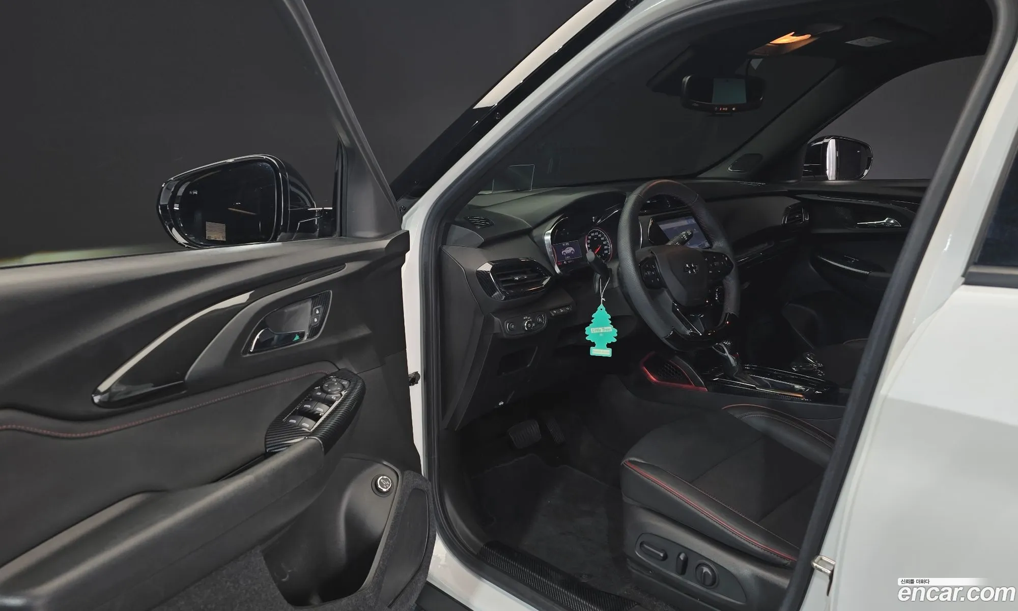 Chevrolet (GM Daewoo) Trailblazer 2022 — 22