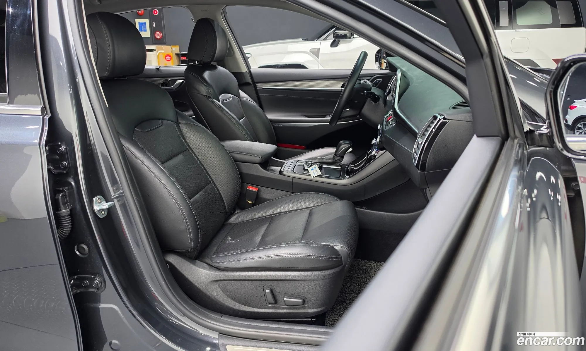 Hyundai Grandeur IG 2018 — 25