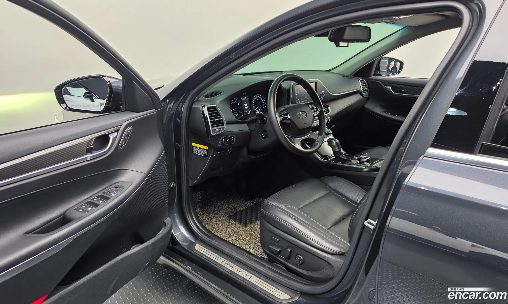 Hyundai Grandeur IG 2018 — 16