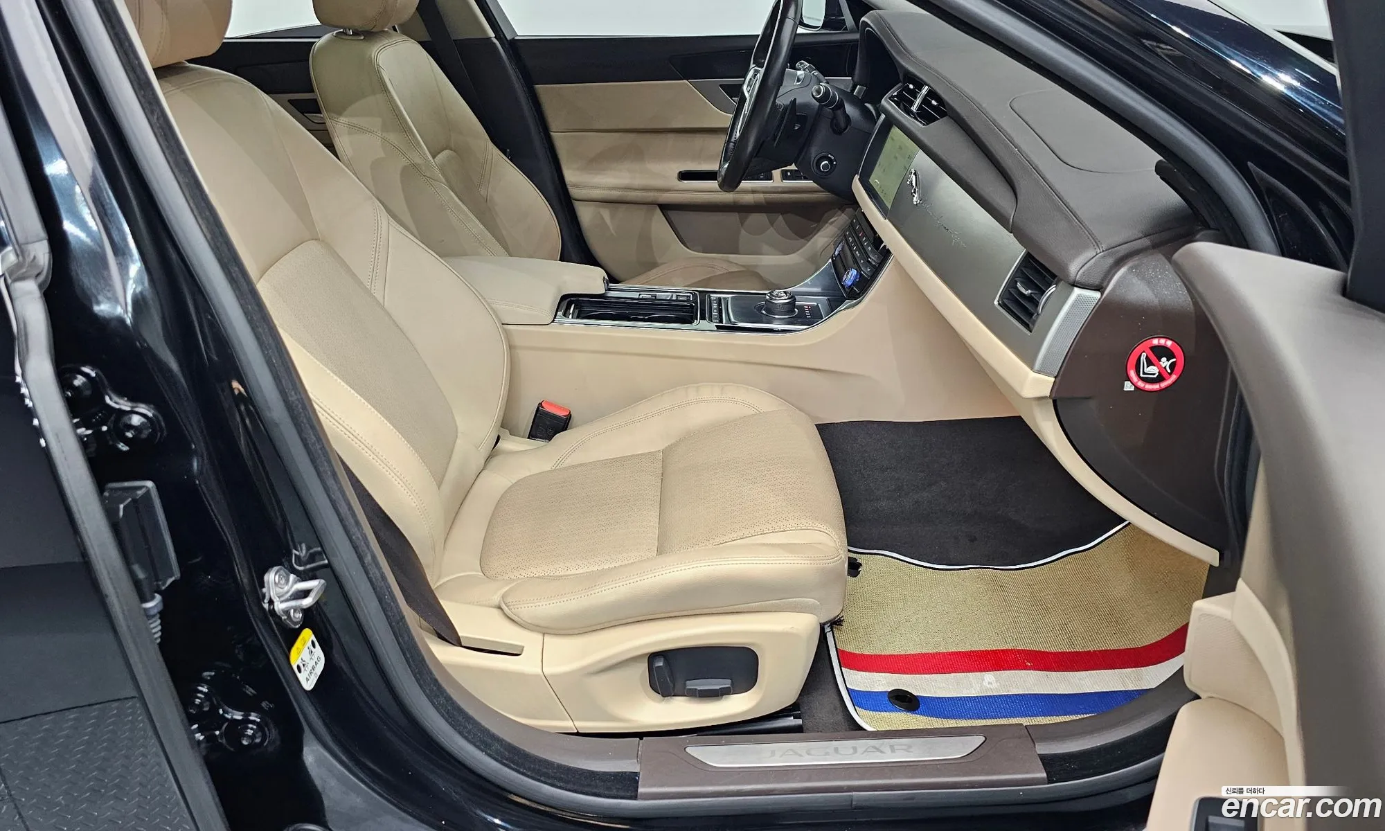 Jaguar XF 2018 — 4