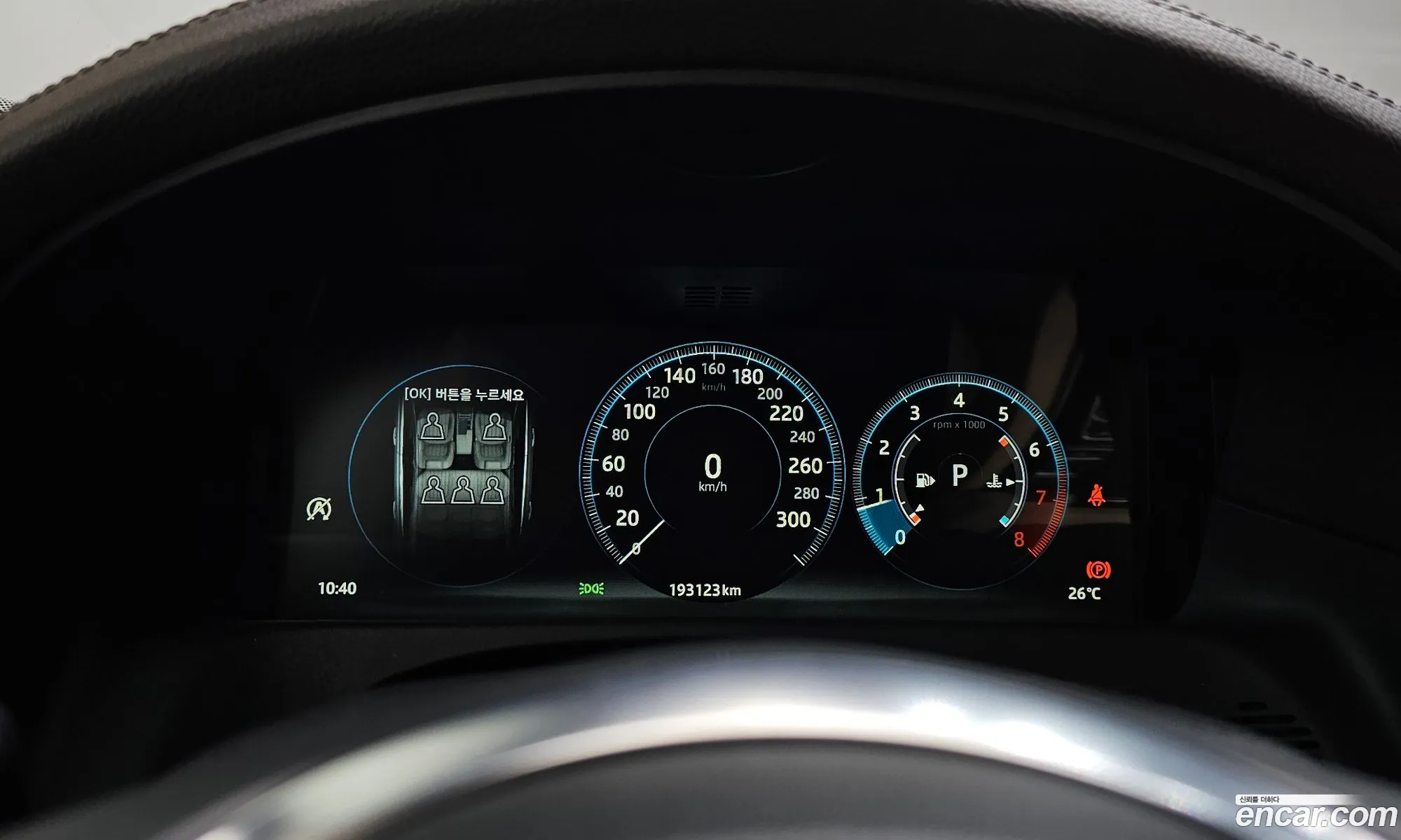Jaguar XF 2018 — 18