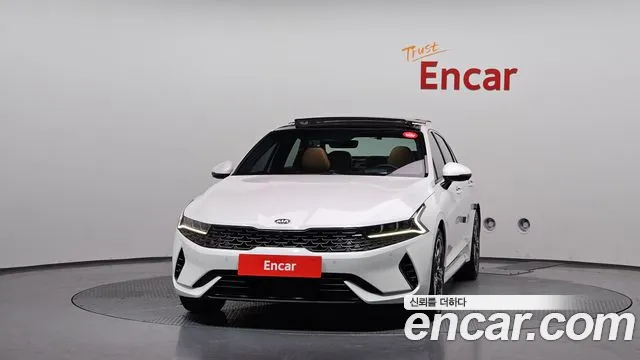 Kia K5 Hybrid 2021 — 2