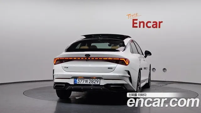 Kia K5 Hybrid 2021 — 3