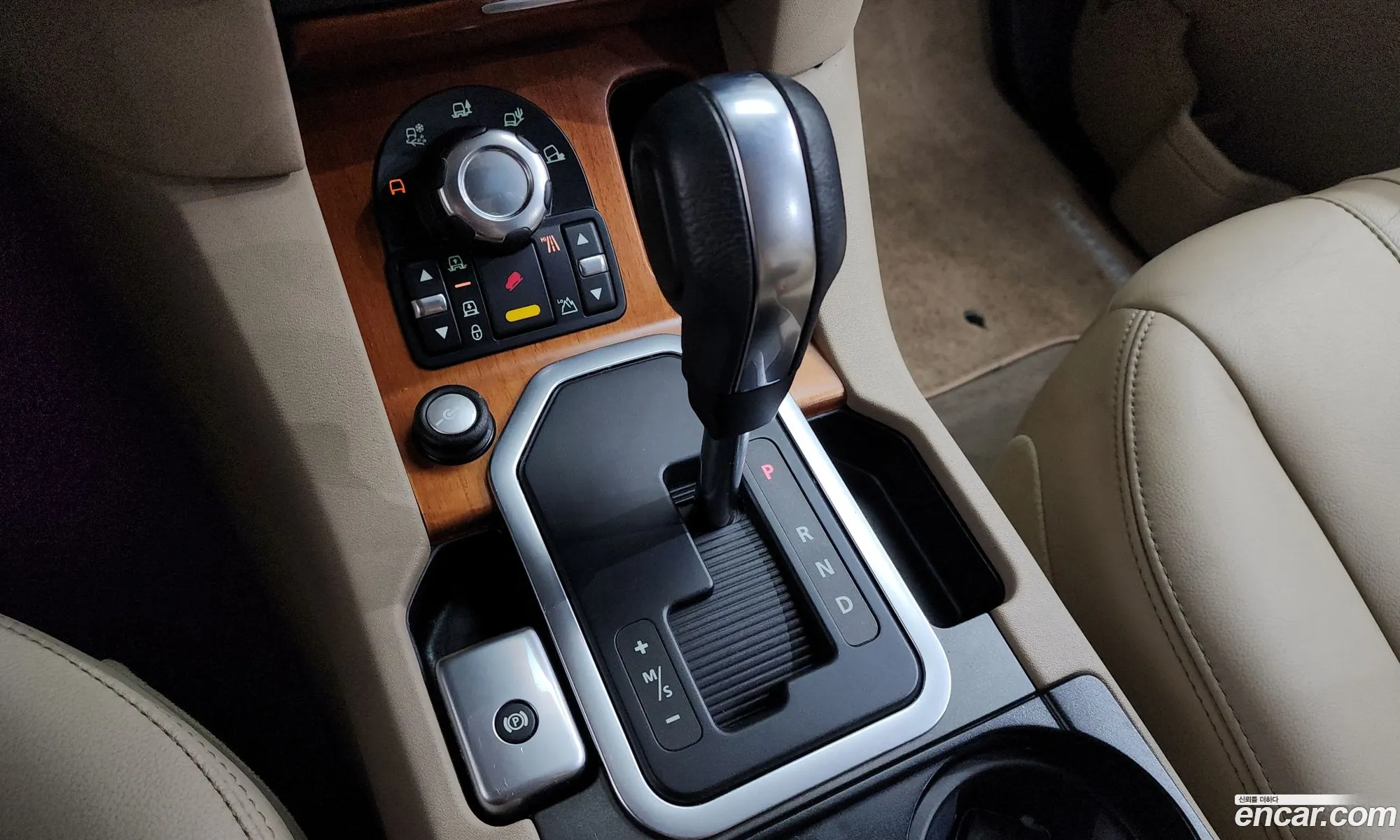 Land Rover Discovery 4 2011 SALLAAAG4BA593557 — 15