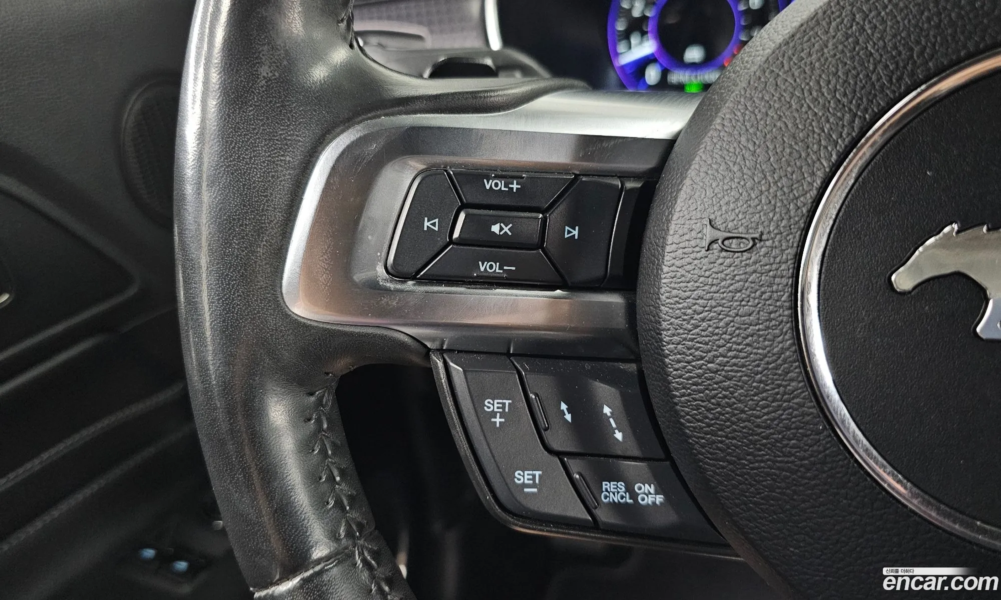 Ford Mustang 2019 1FA6P8CF5K5165607 — 12