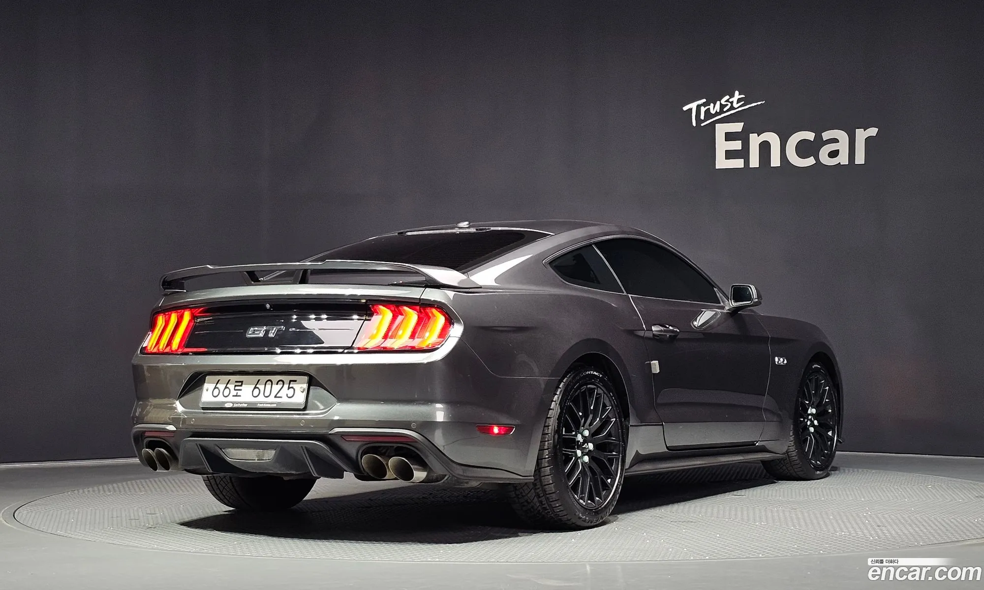 Ford Mustang 2019 1FA6P8CF5K5165607 — 26